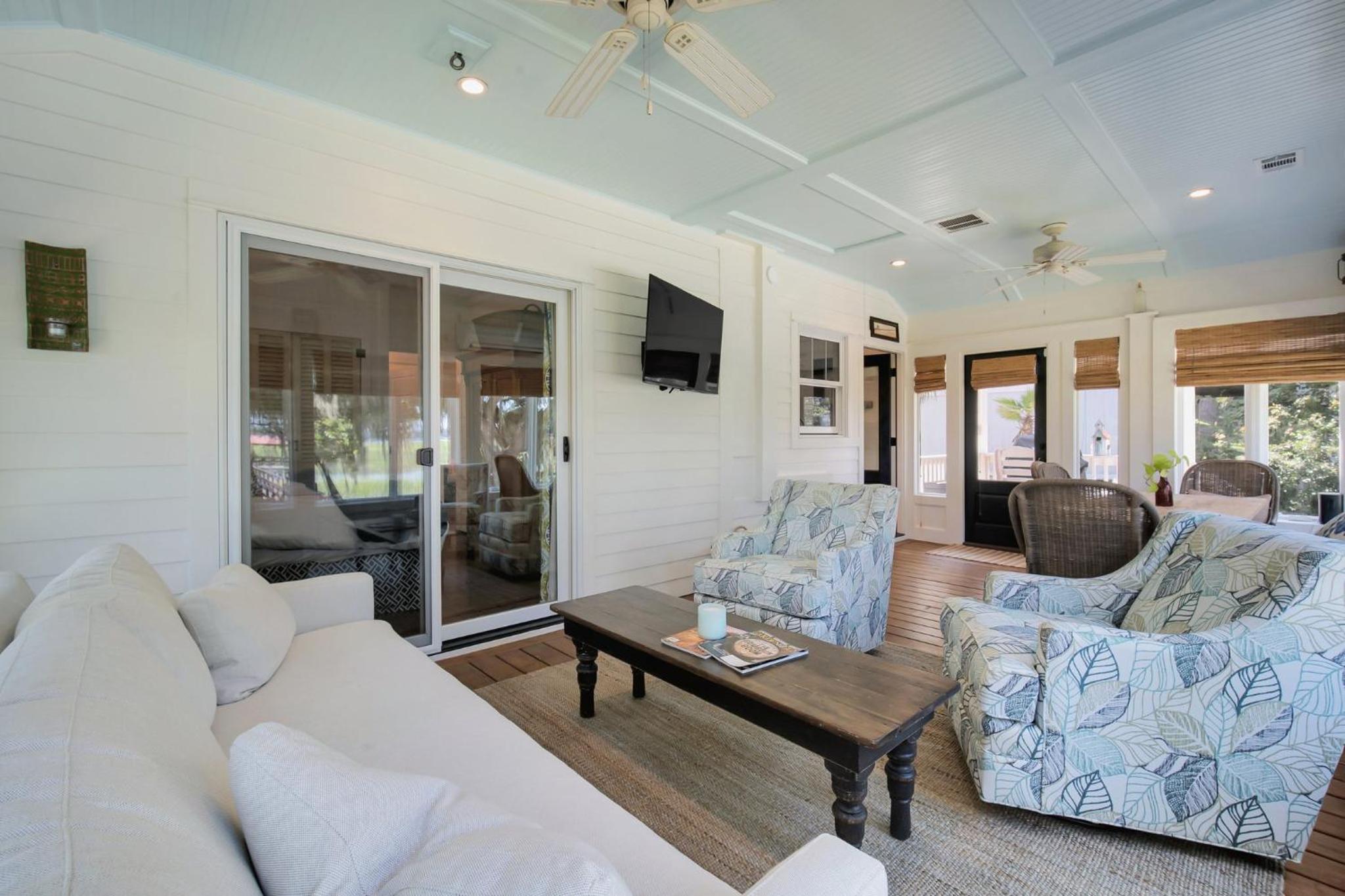 Two-Bedroom House photo 2
