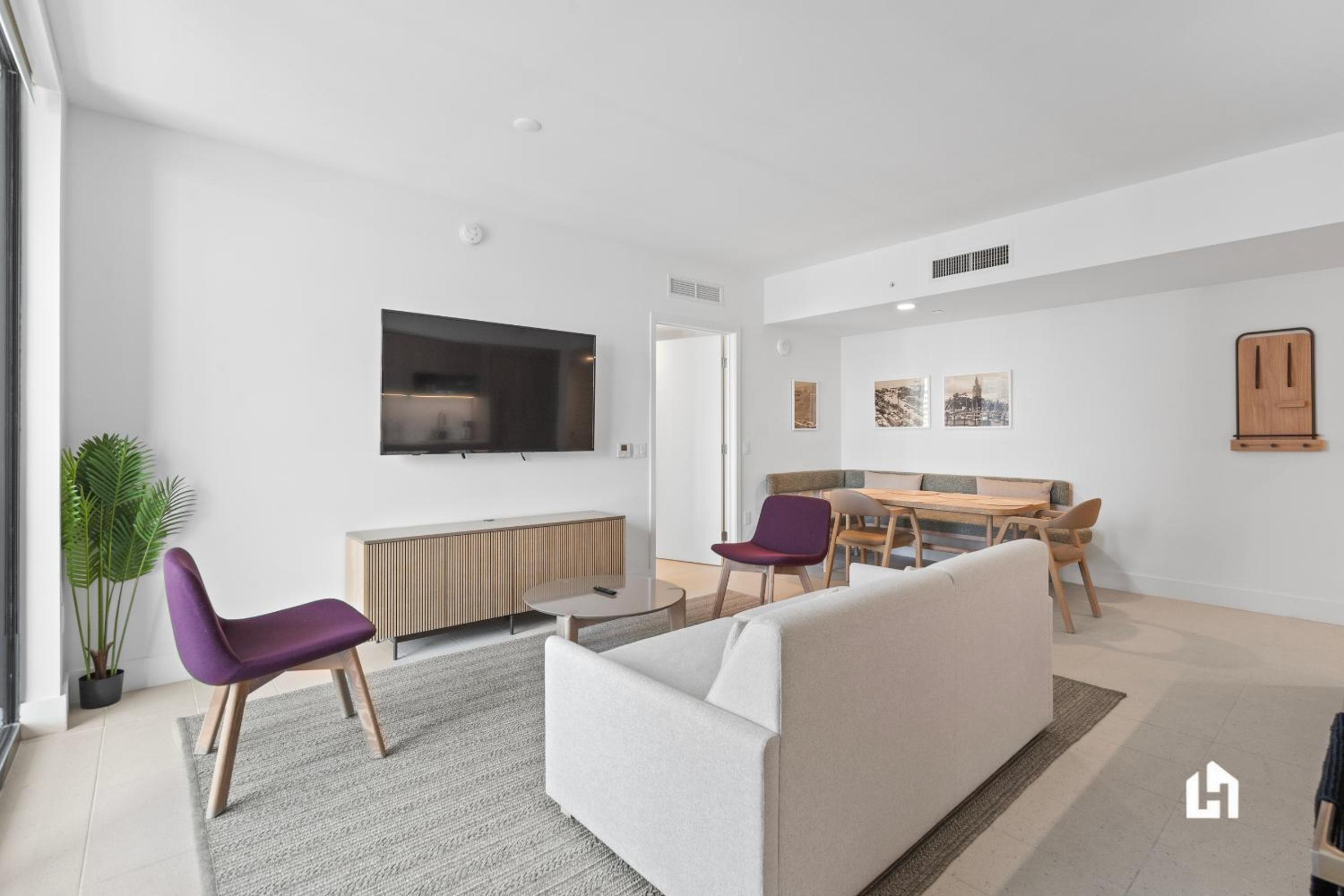Two-Bedroom Apartment with Balcony photo 1