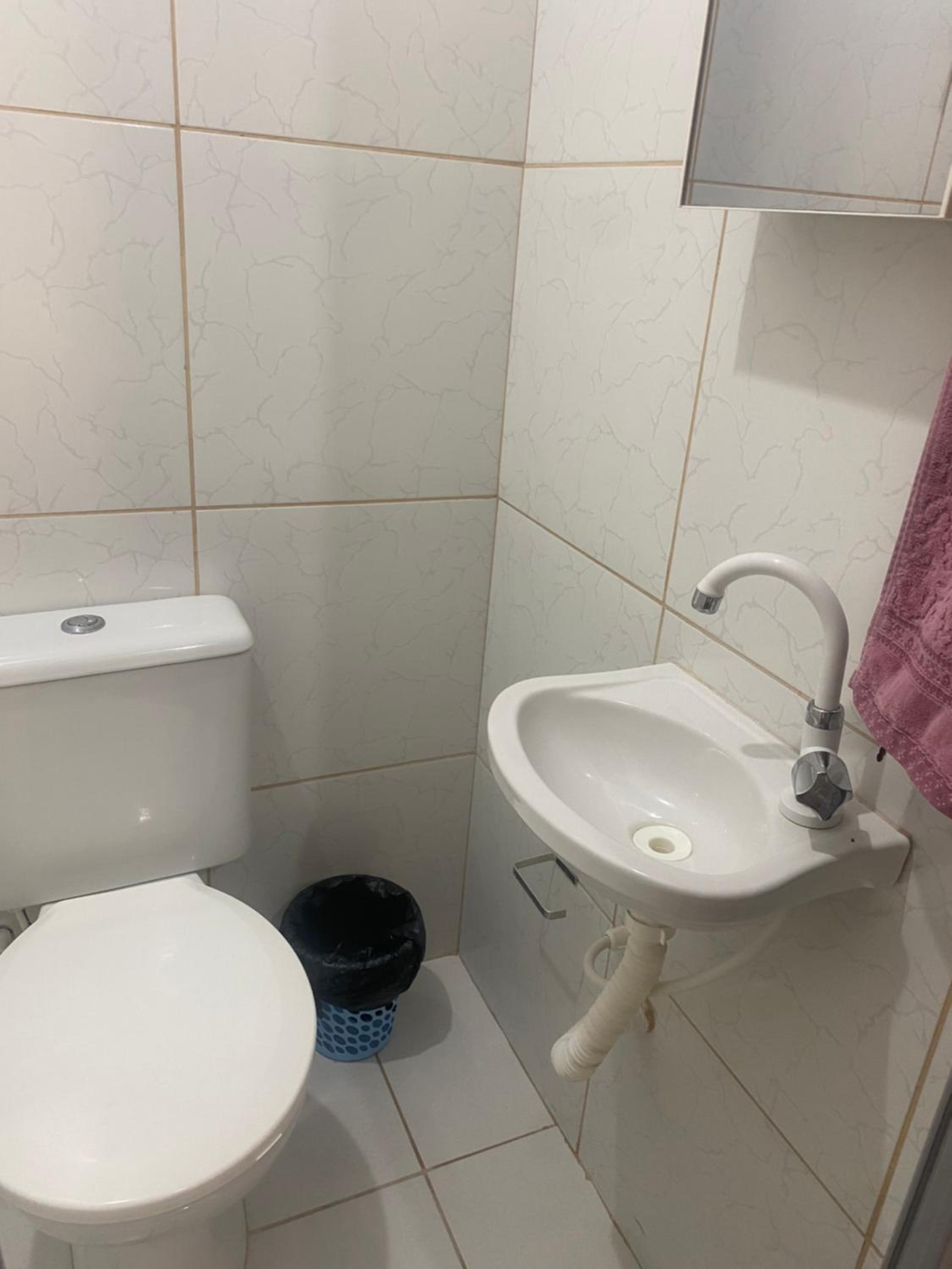 Family Room with Bathroom photo 3