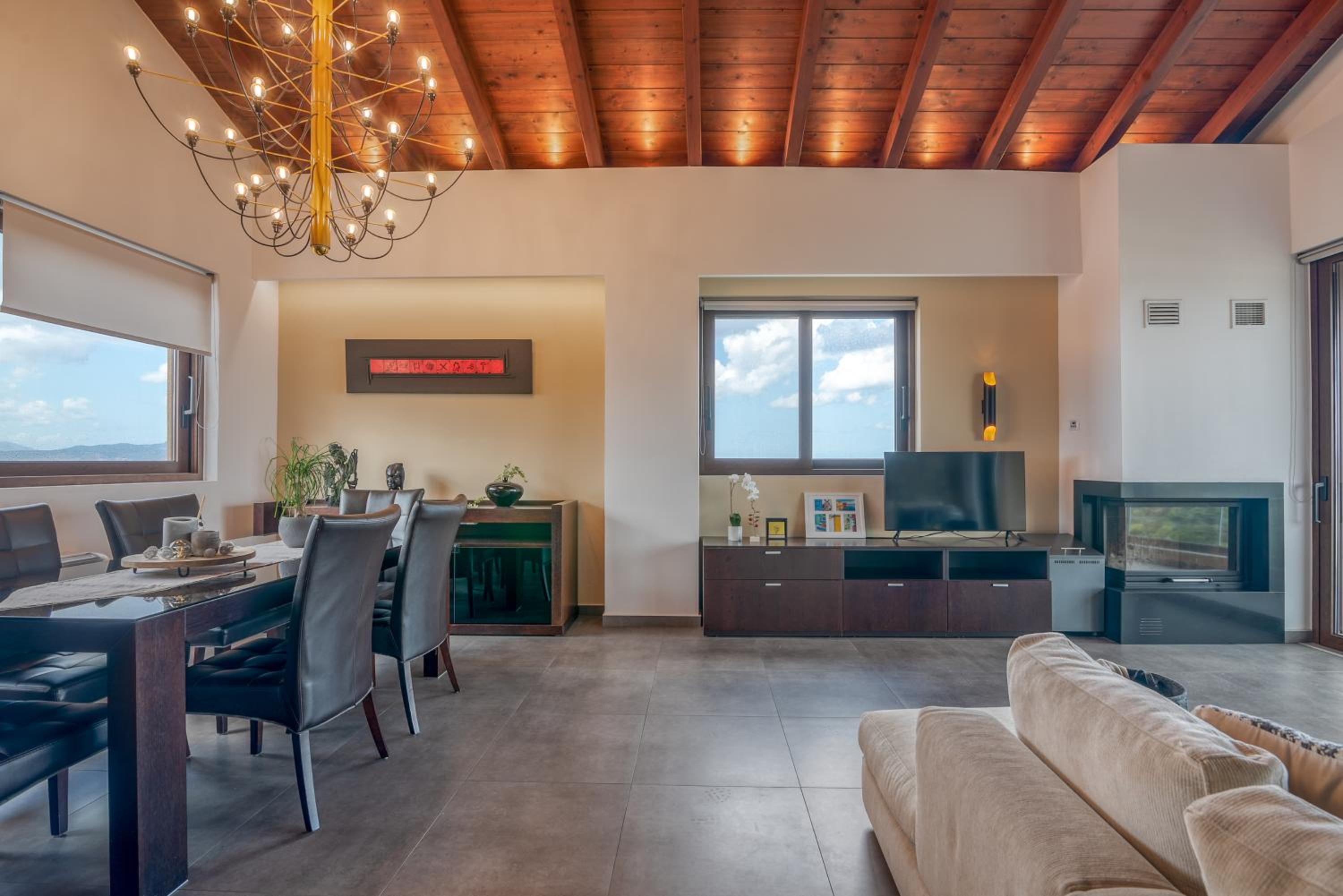 Two-Bedroom Apartment with Balcony and Sea View photo 1