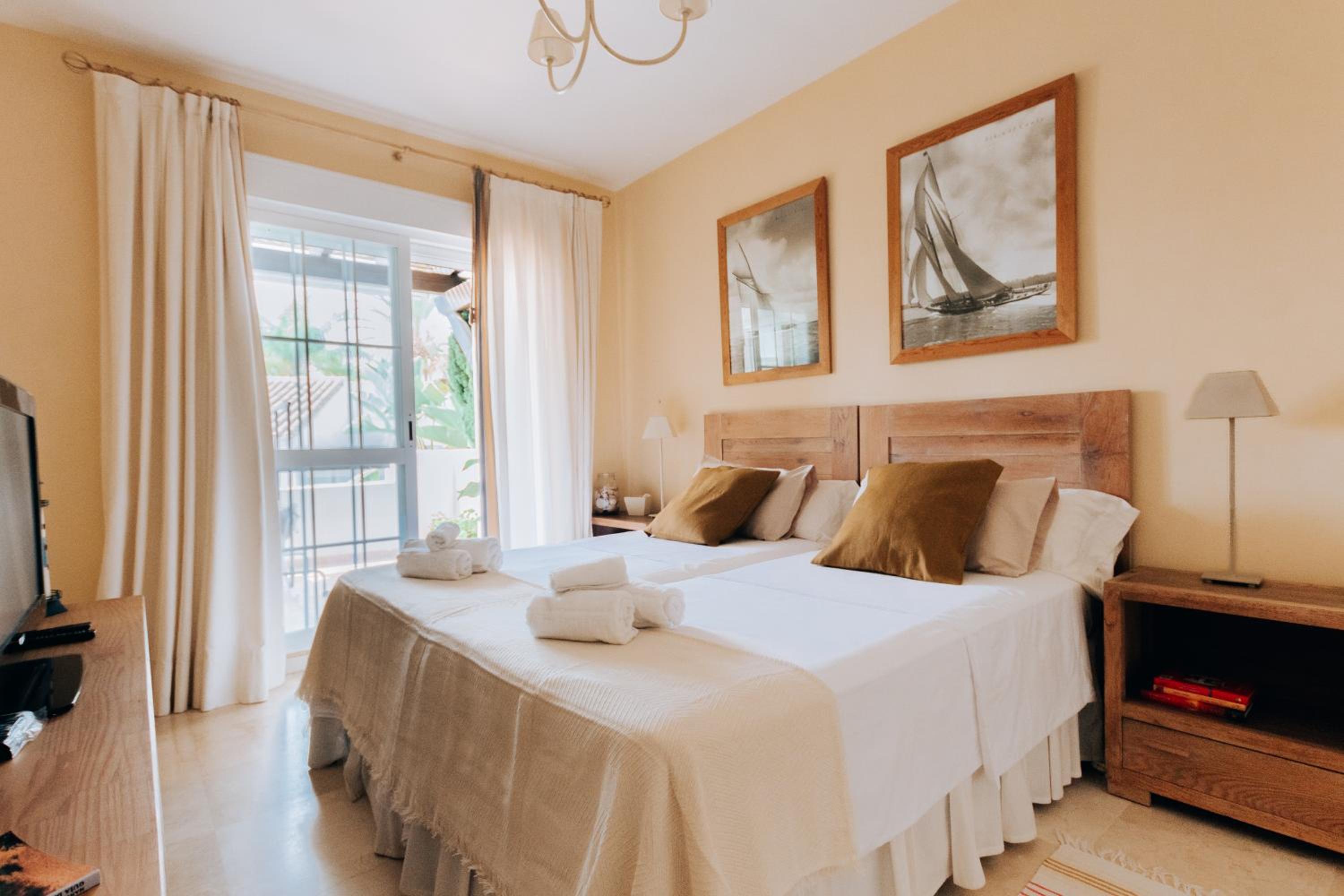 Apartamento de tres habitaciones con vista al mar