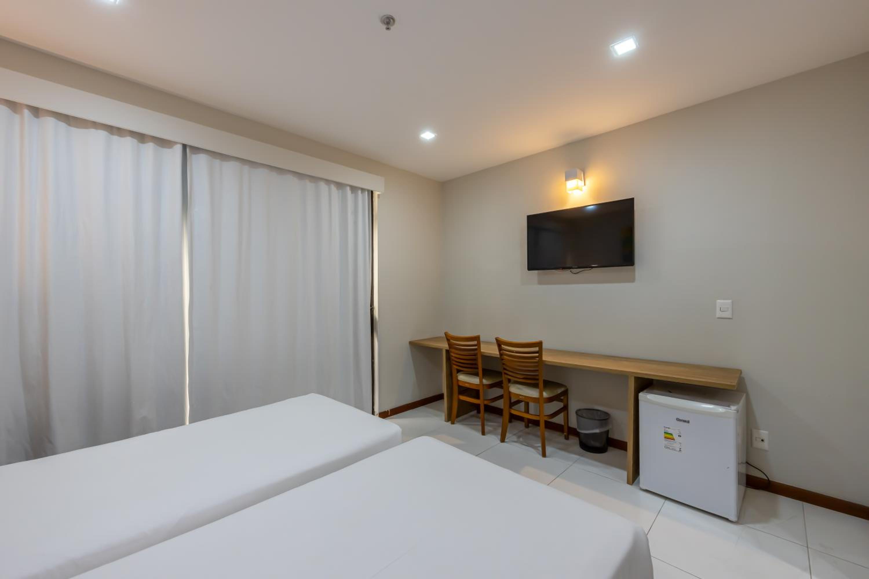 Twin Room with Balcony - Photo 1