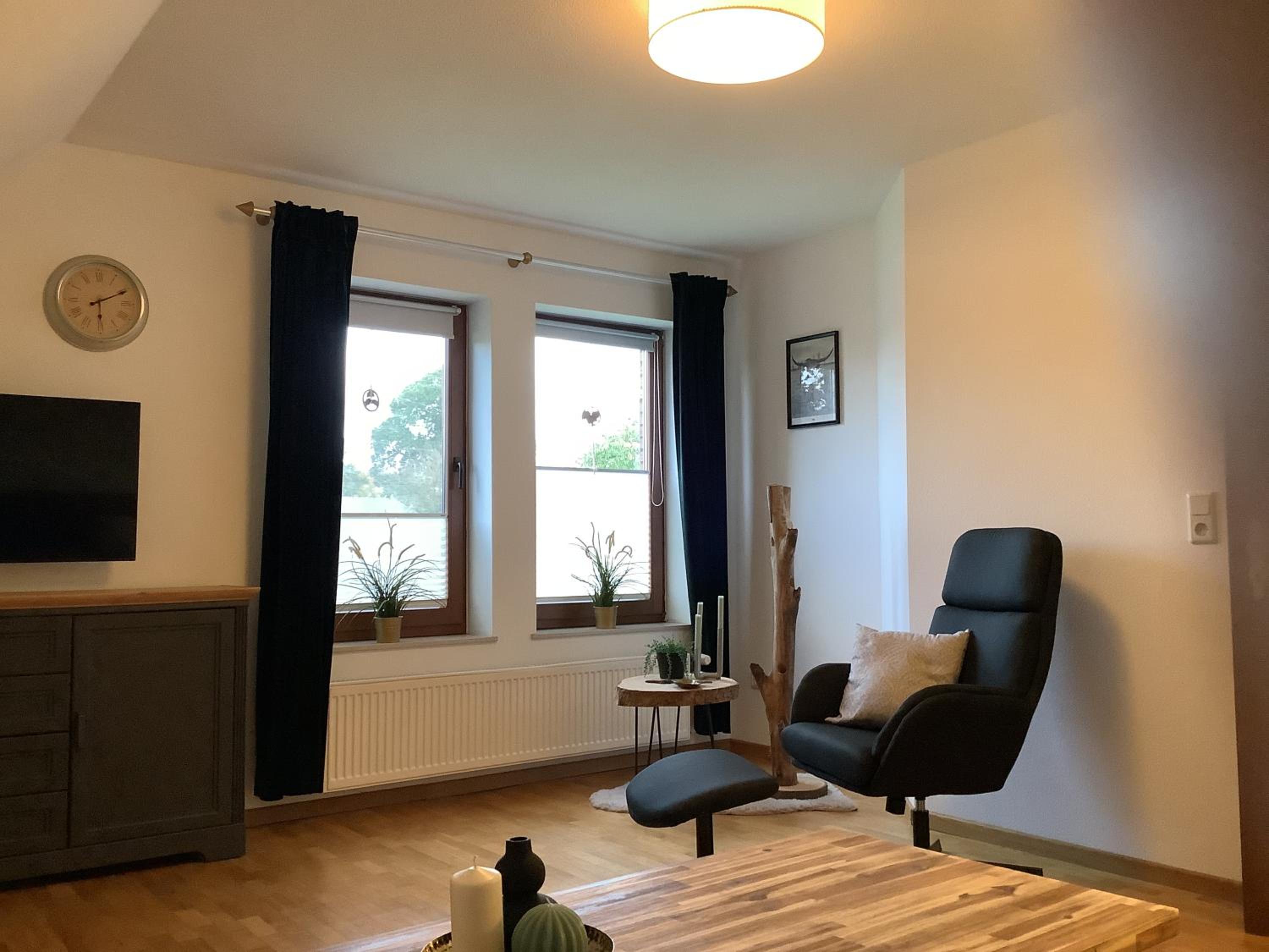 Three-Bedroom Apartment photo 1