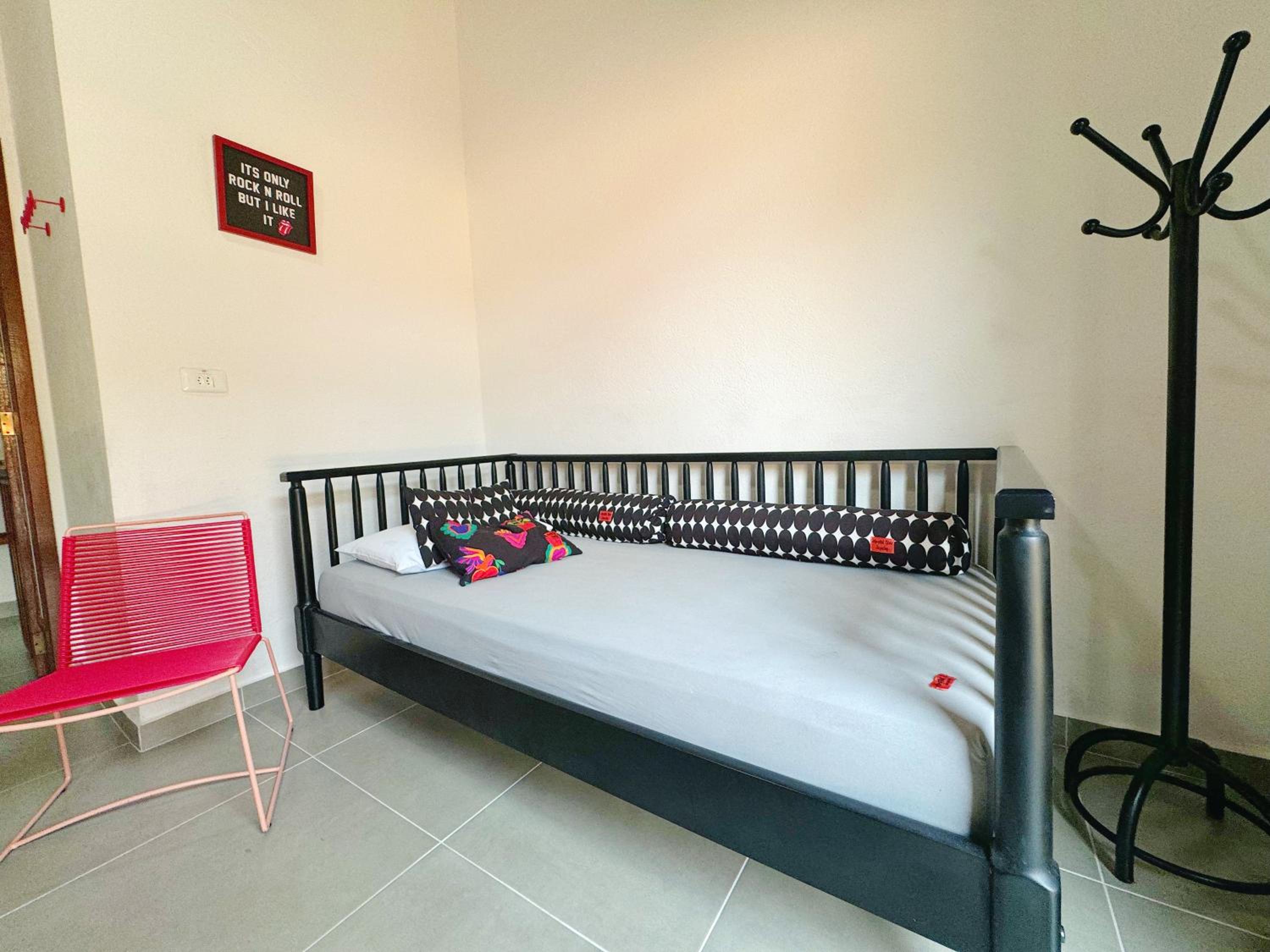 Triple Room - Photo 10
