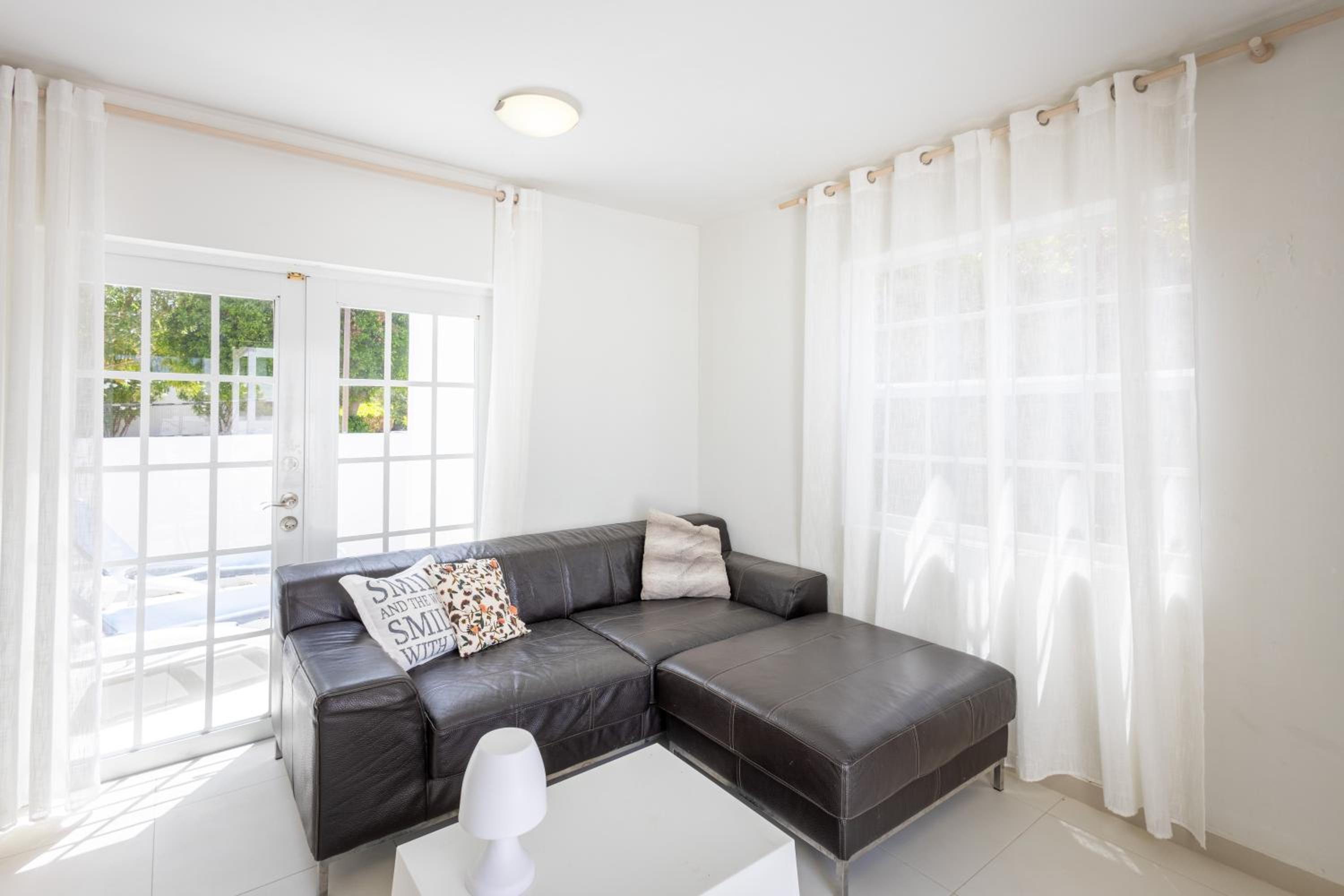 Two-Bedroom Apartment with Terrace photo 3