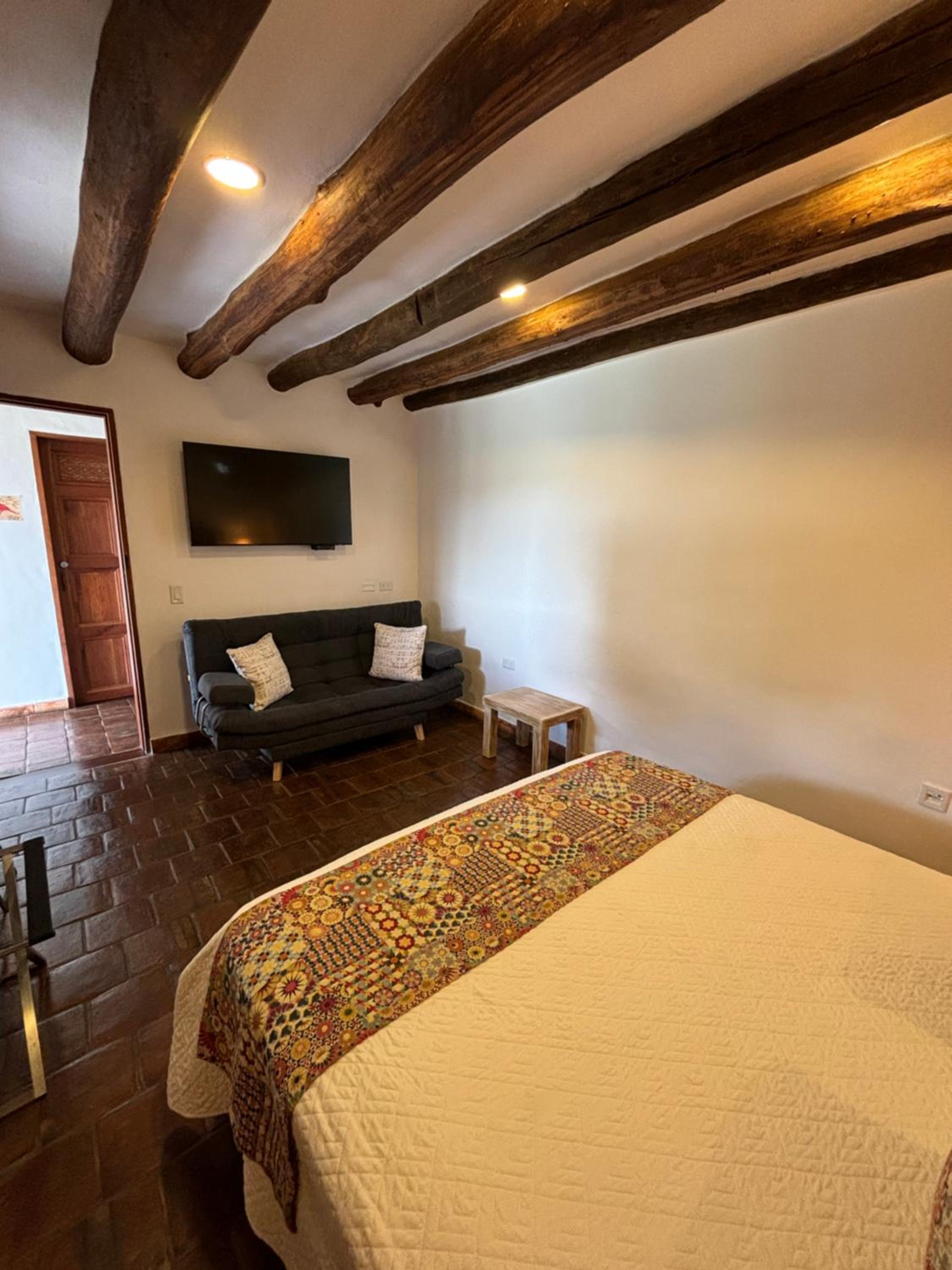 Triple Room with Pool View photo 1