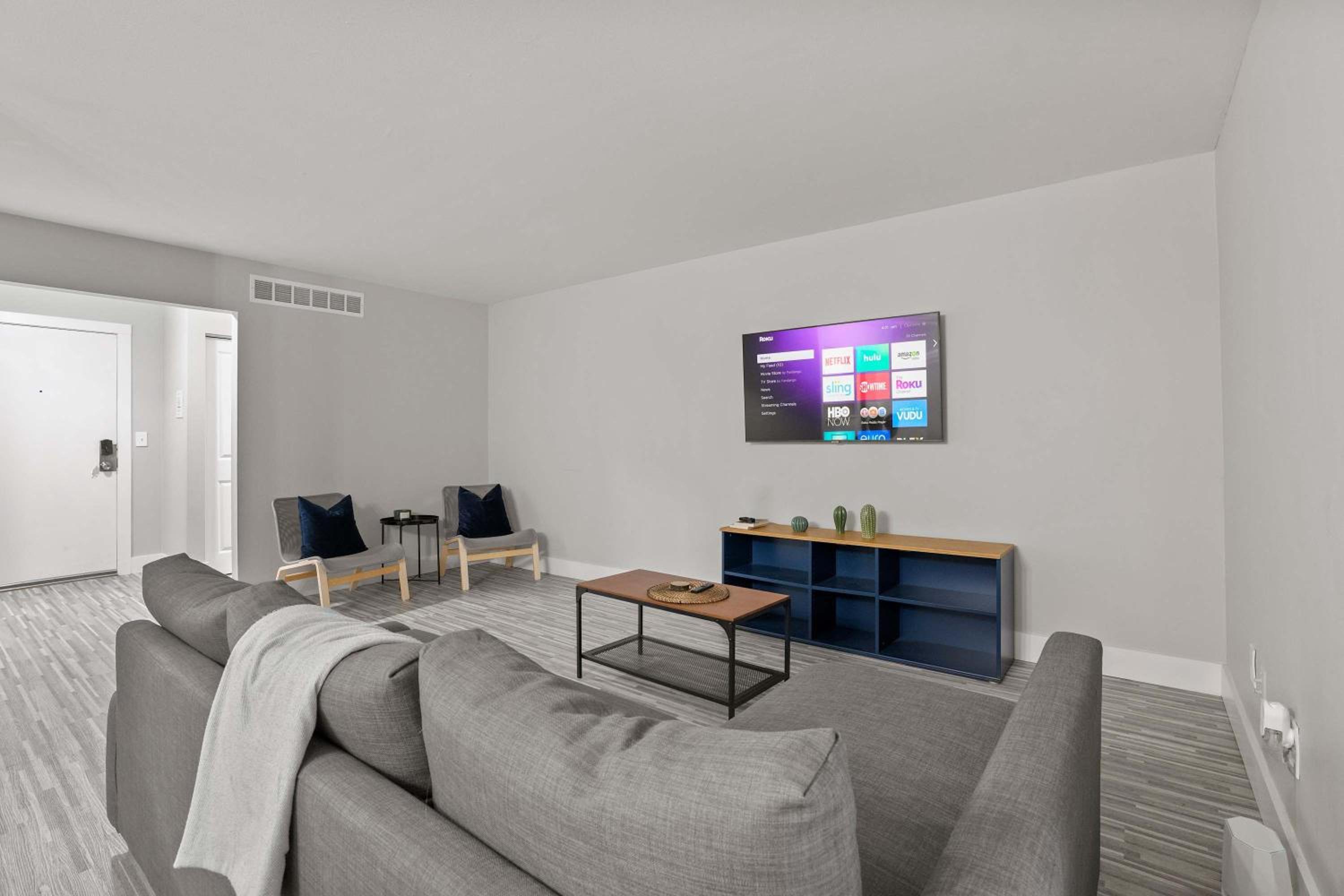 Apartment photo 1