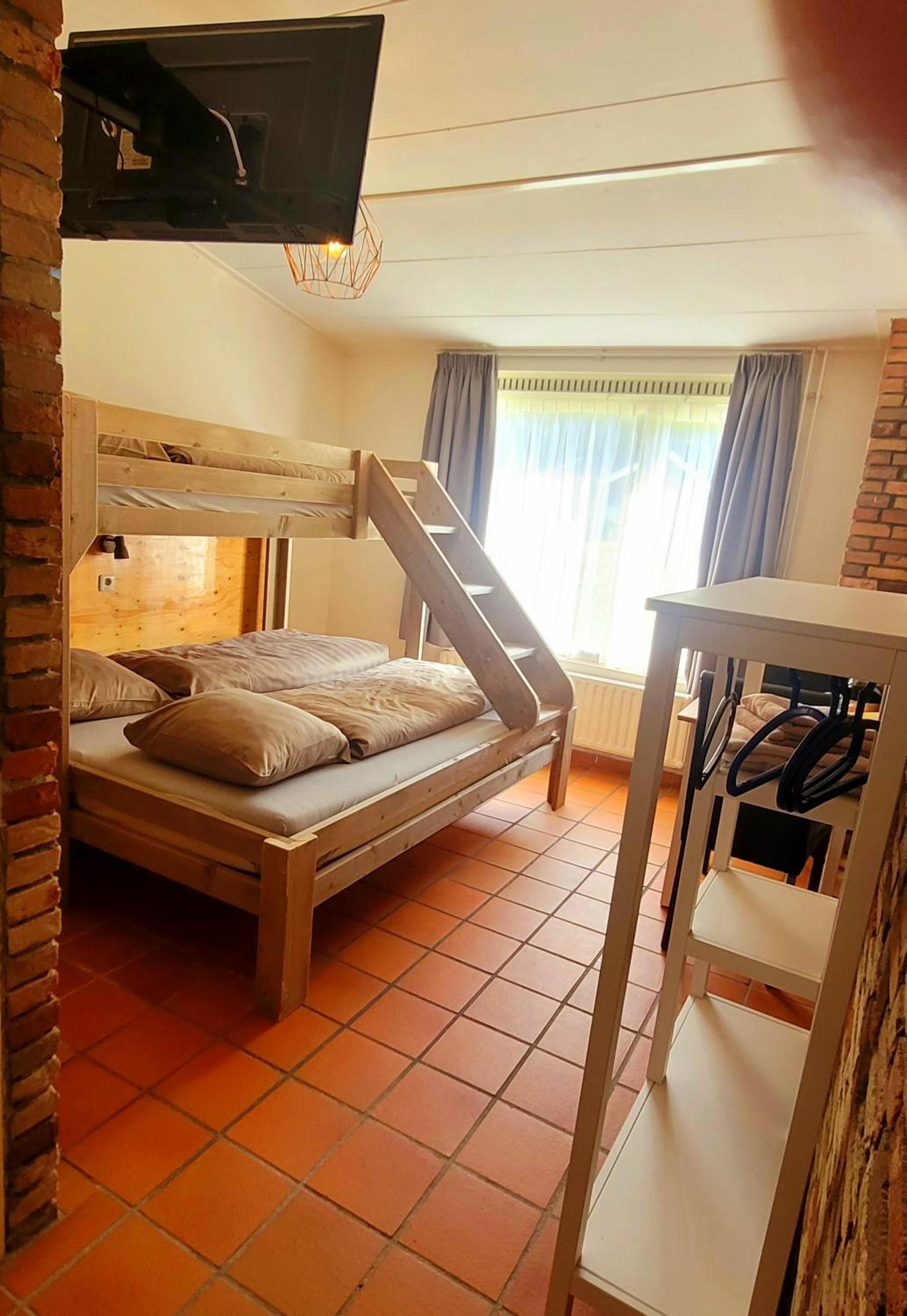 Triple Room with Private Bathroom photo 2