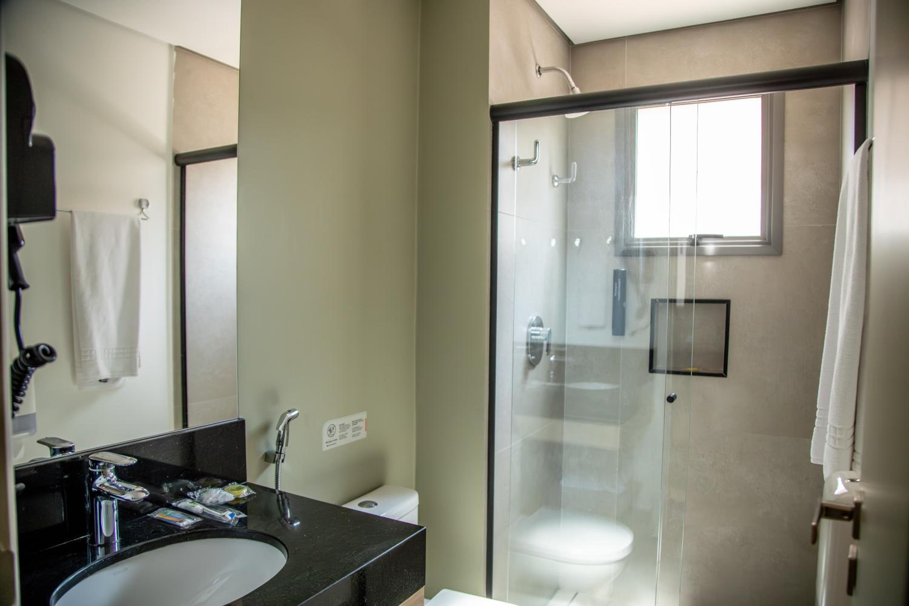 Comfort Triple Room - Photo 13
