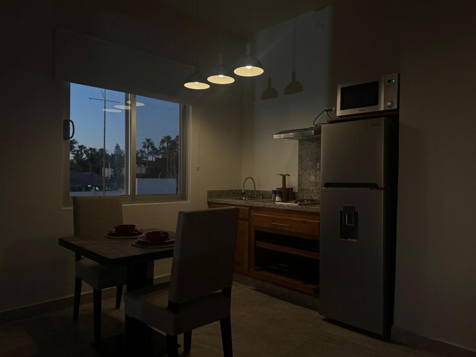 Deluxe King Studio - Photo 6