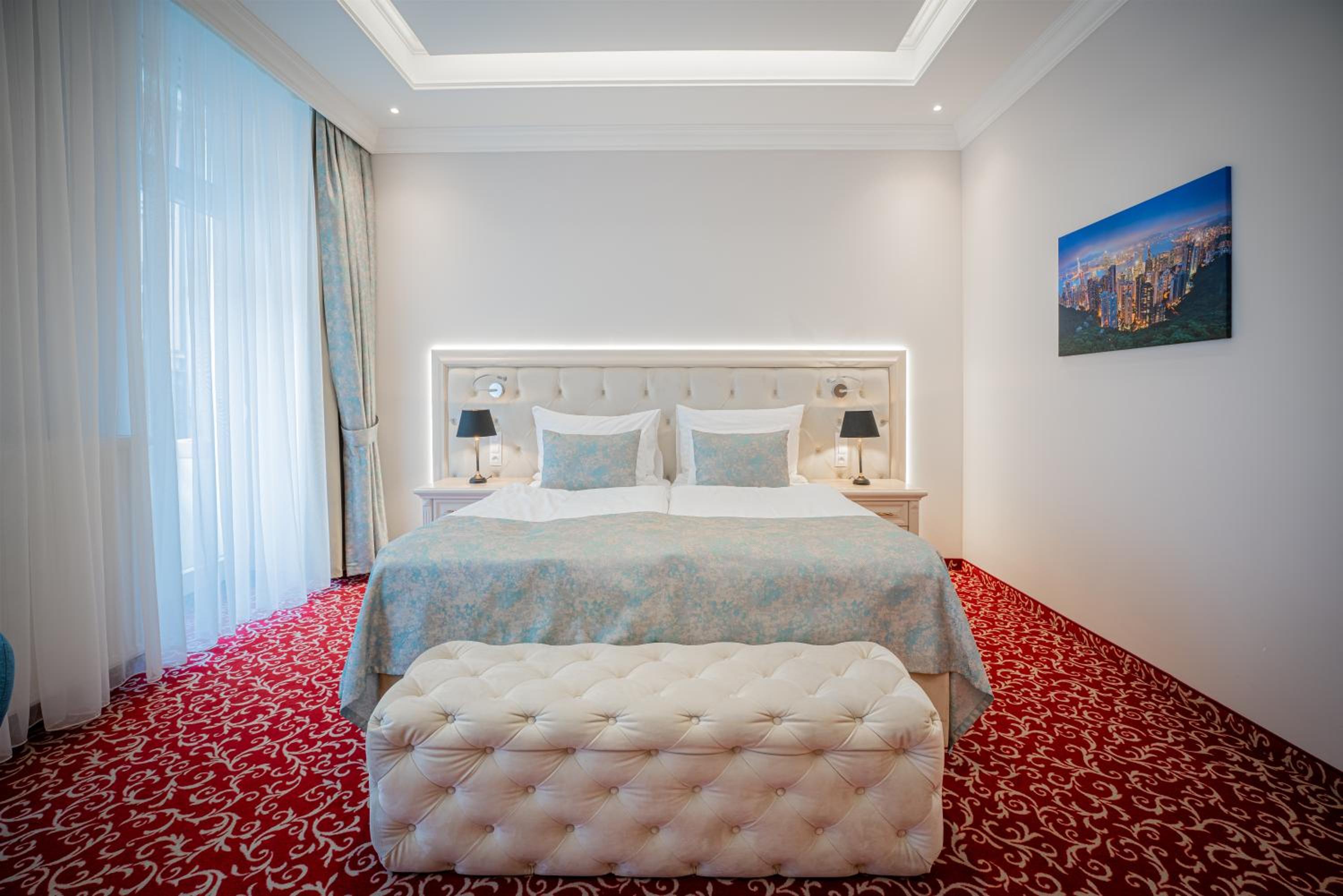 Deluxe Double or Twin Room - Photo 7