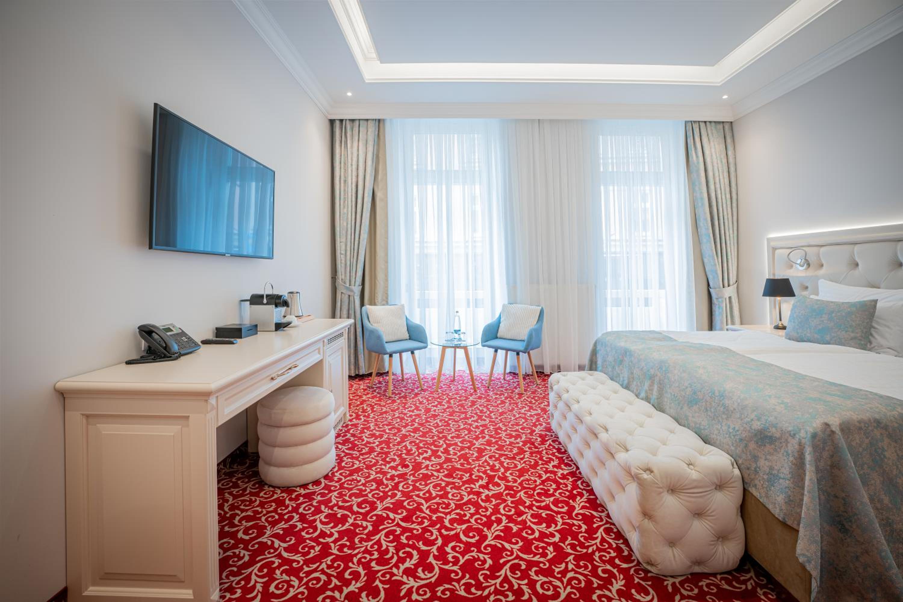Deluxe Double or Twin Room - Photo 2