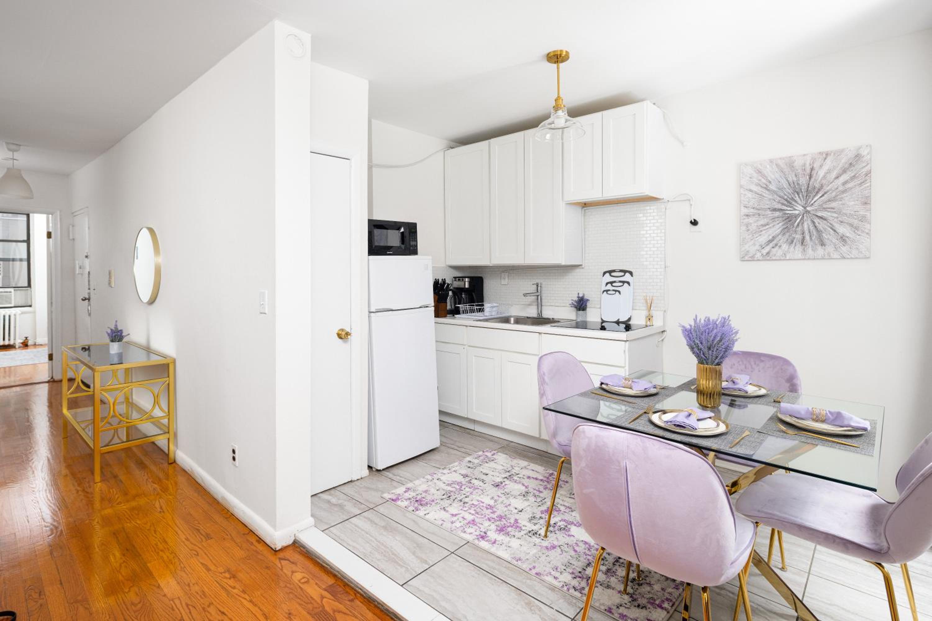 Three-Bedroom Standard Apartment photo 2