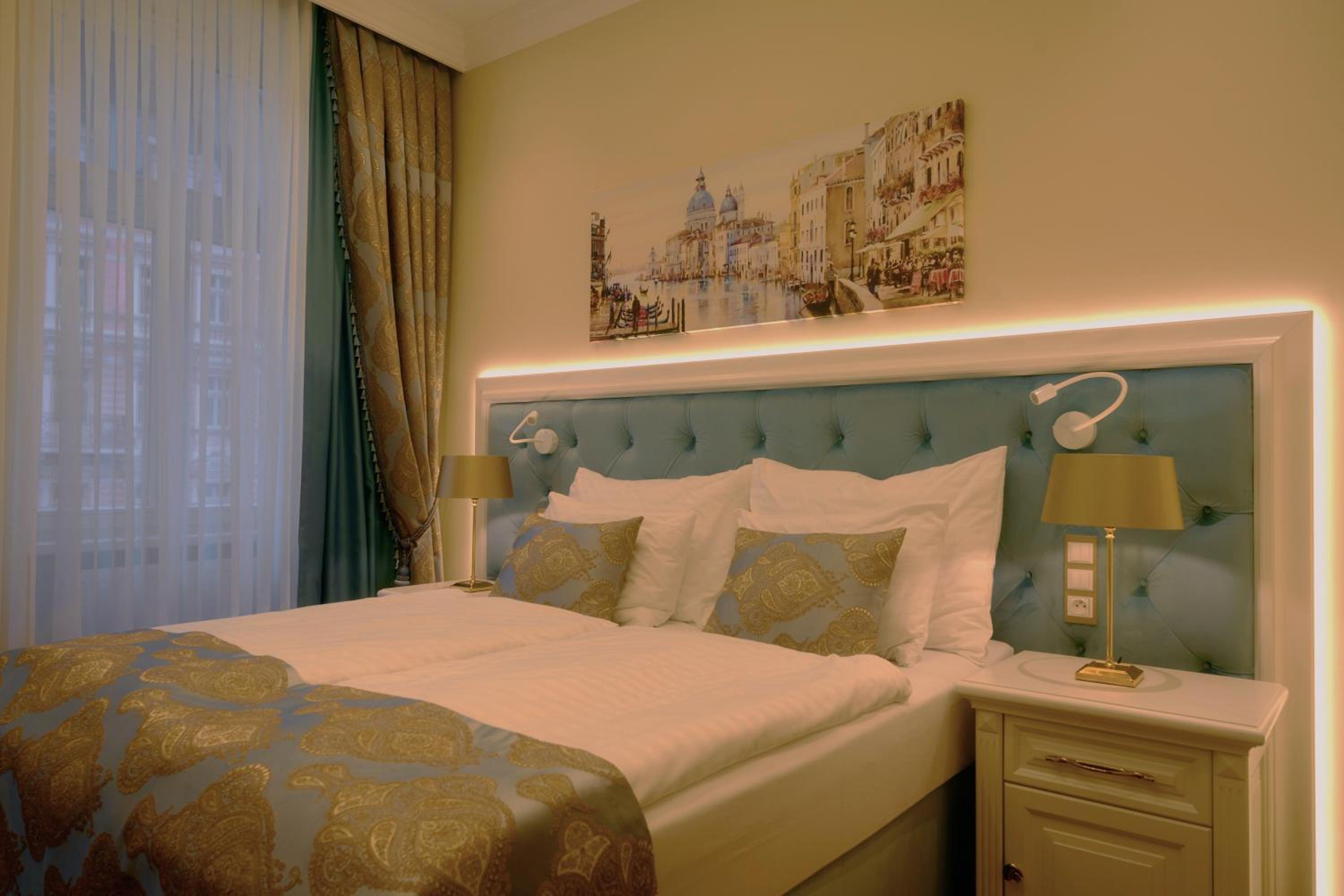 Superior Queen Room - Photo 7