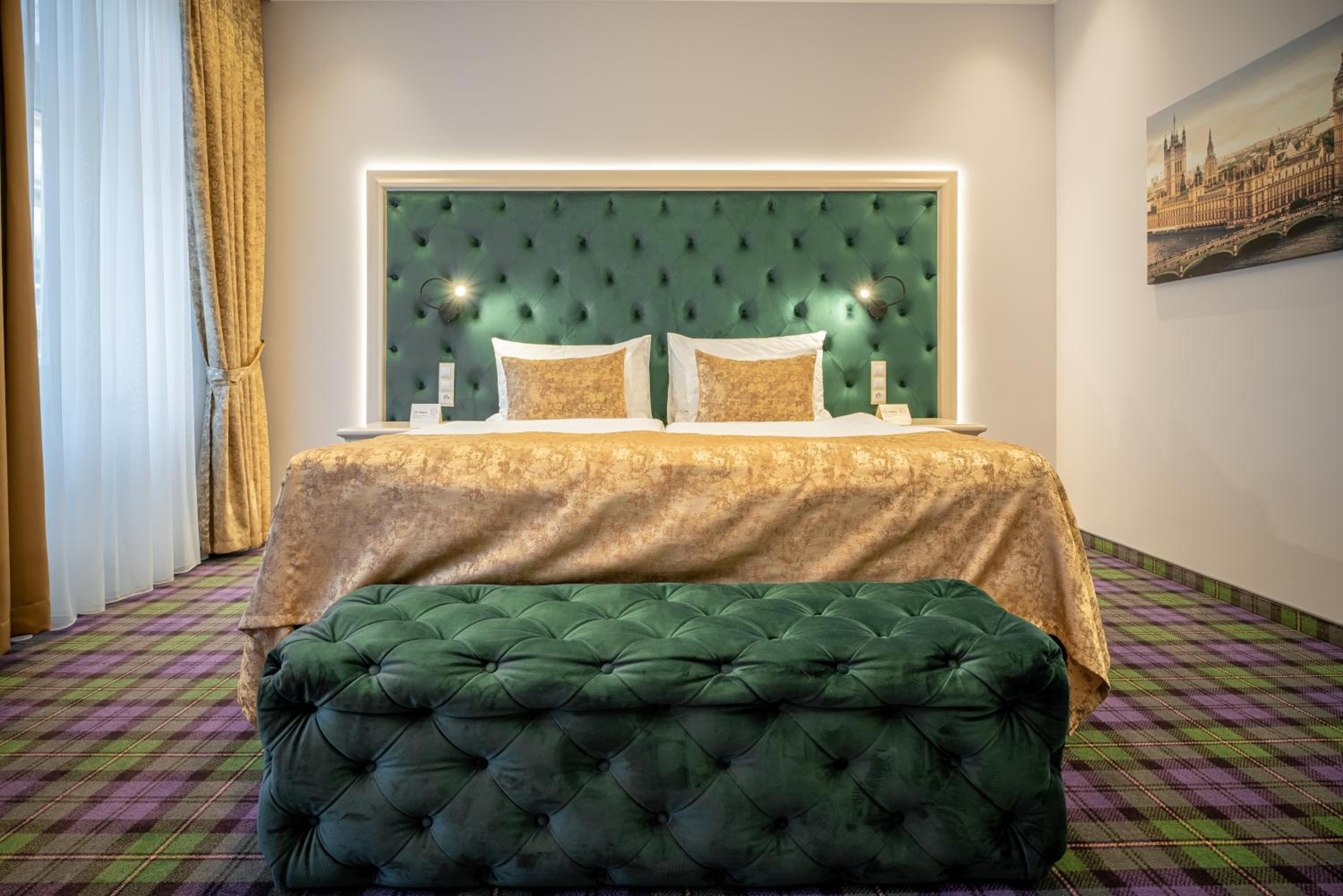 Deluxe Double or Twin Room with River View - Photo 3
