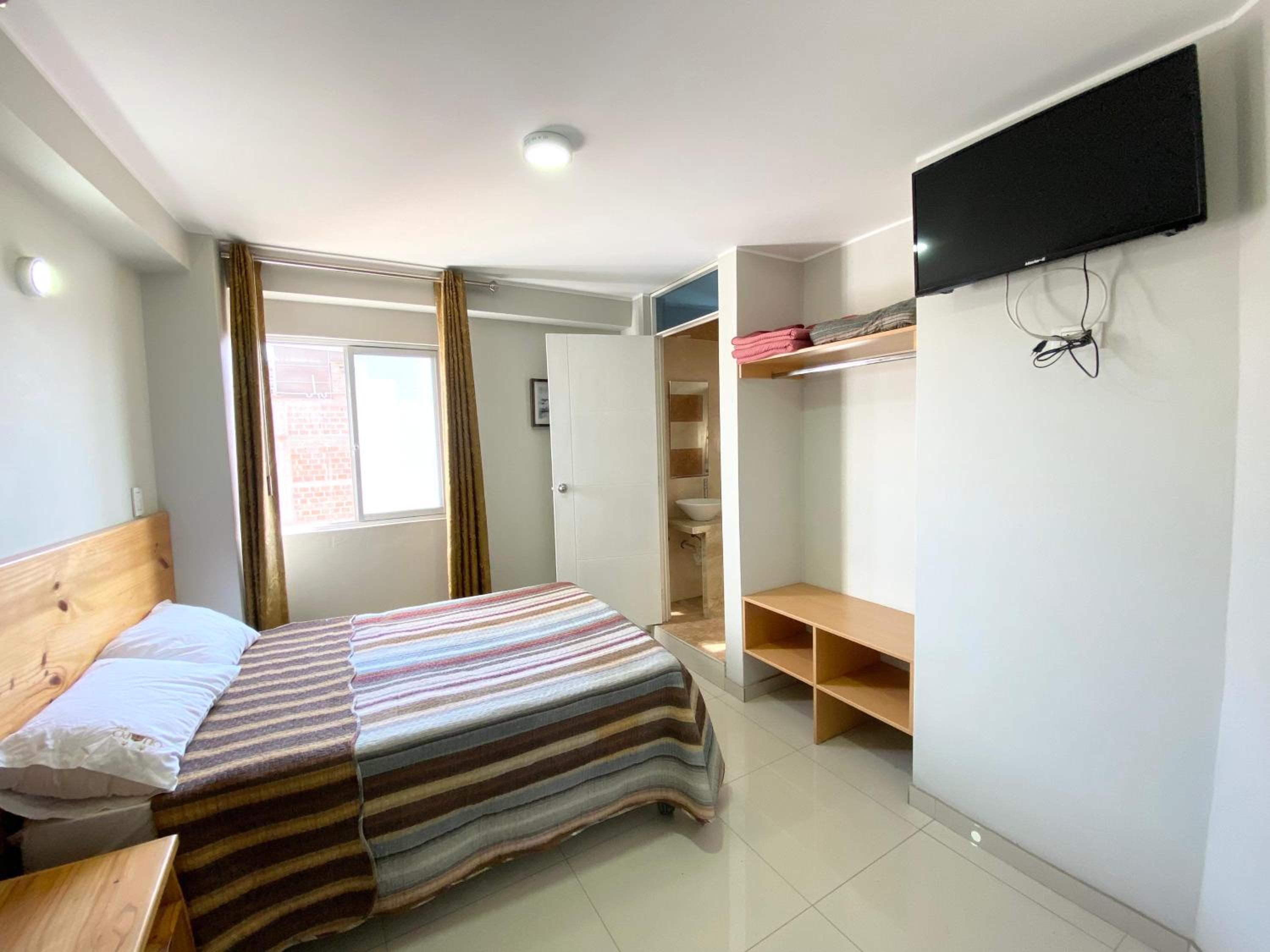 Standard Queen Room