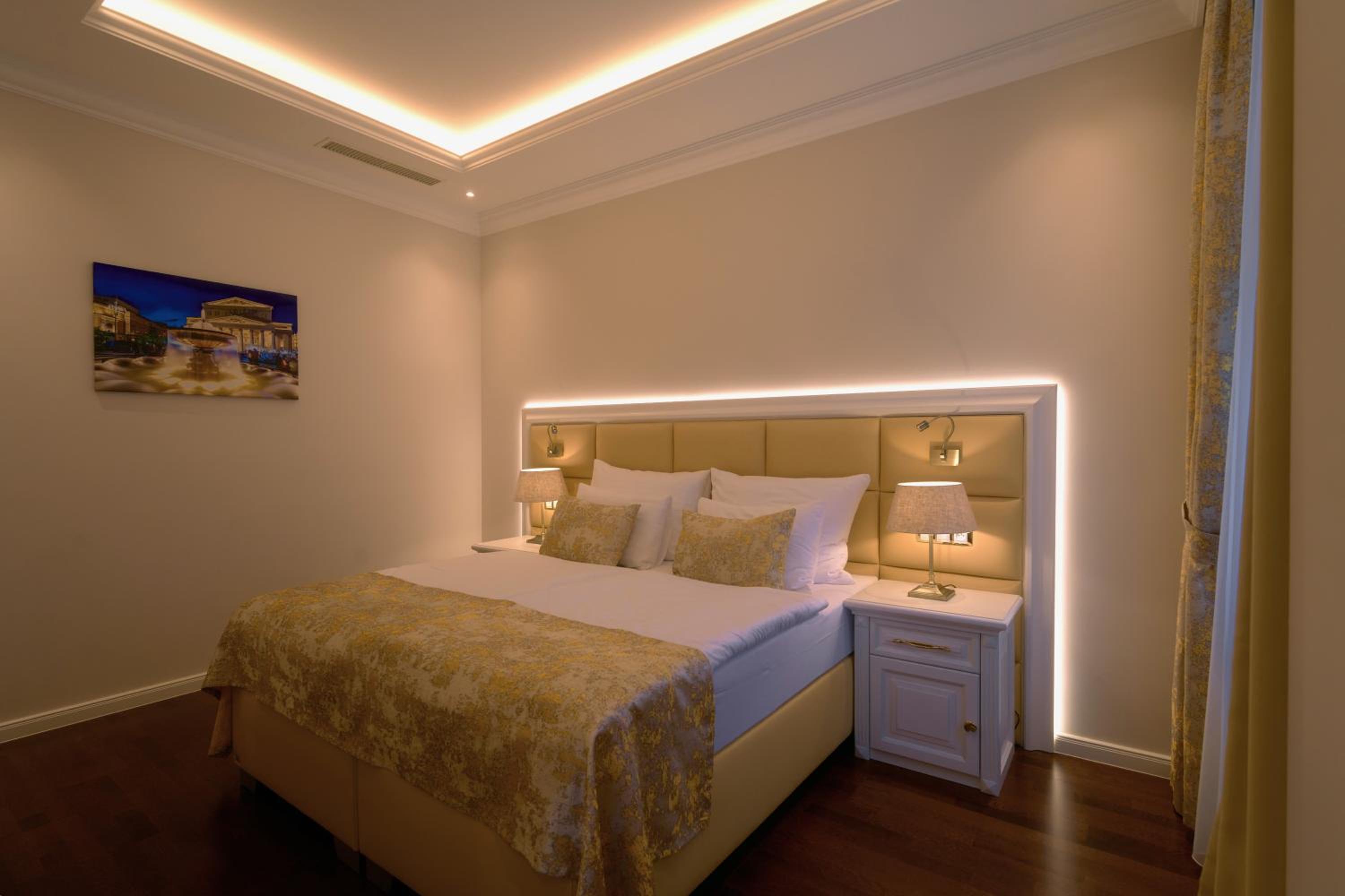 Deluxe Junior Suite - Photo 8