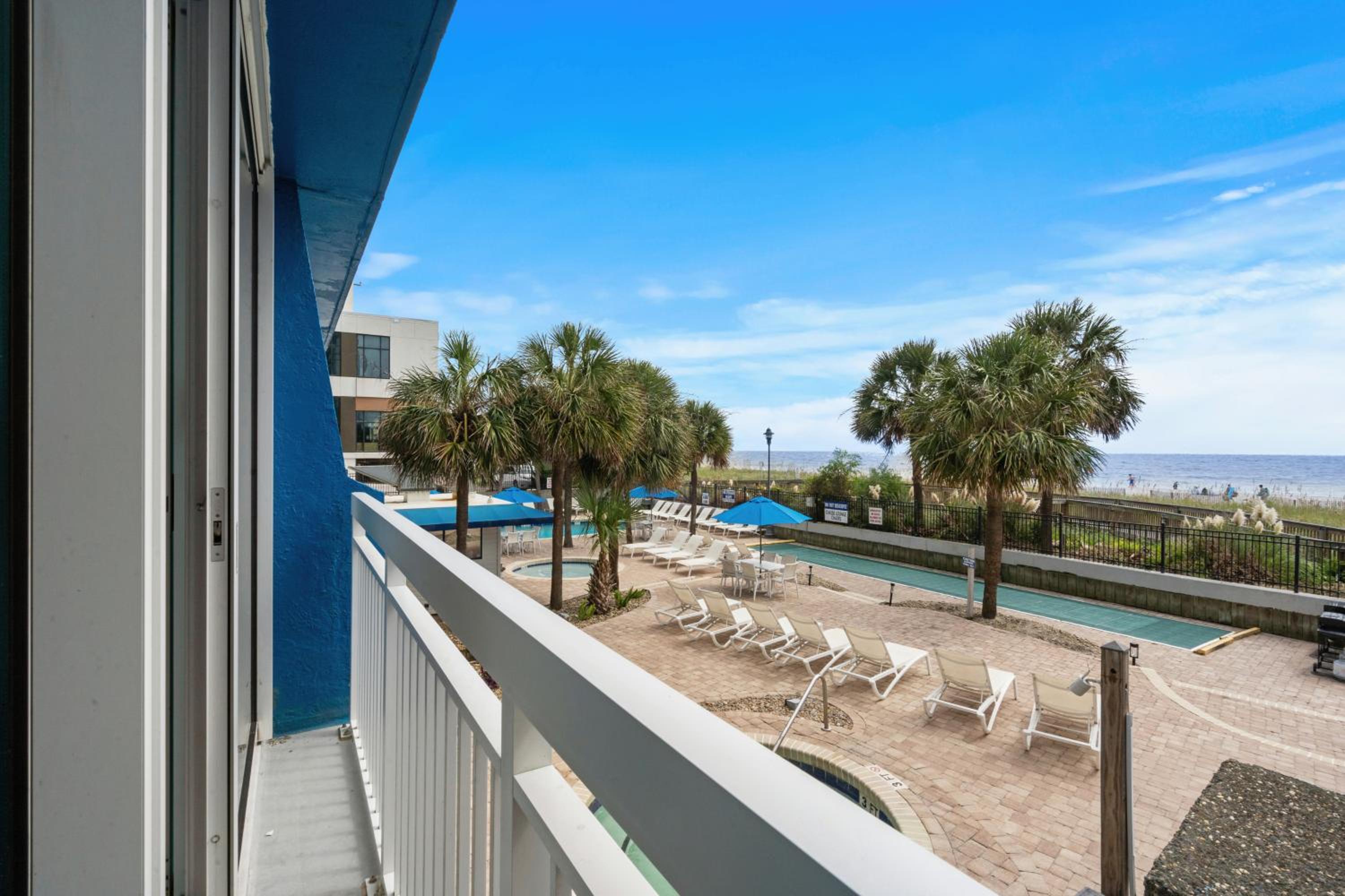 Two-Bedroom Apartment - Oceanfront  photo 3