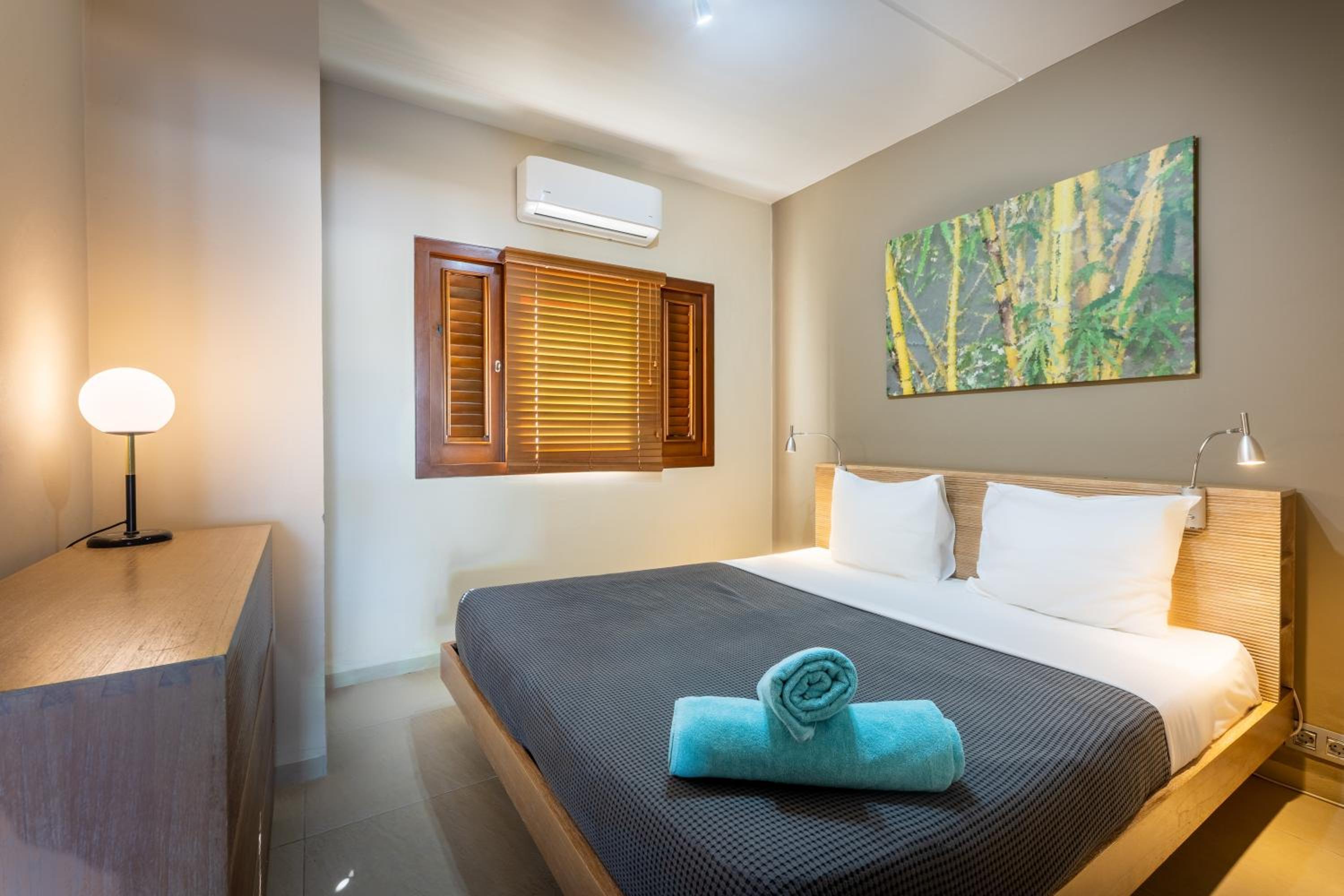 Two-Bedroom Apartment with Terrace and Sea View