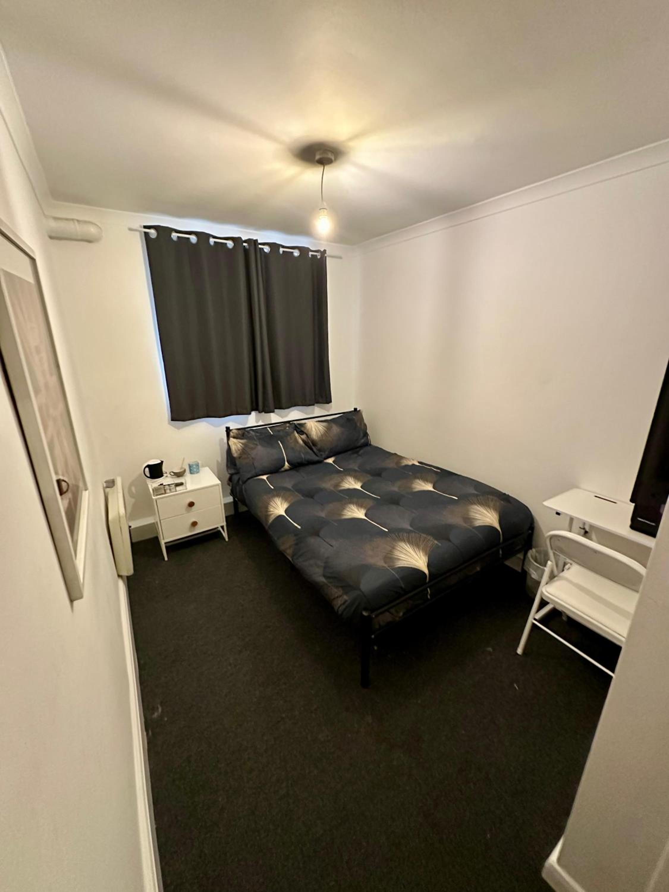 Double Room with Shared Bathroom photo 1