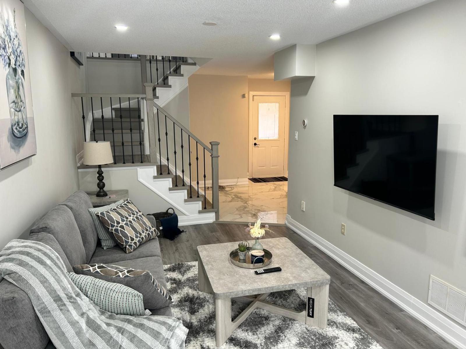 Three-Bedroom House photo 1