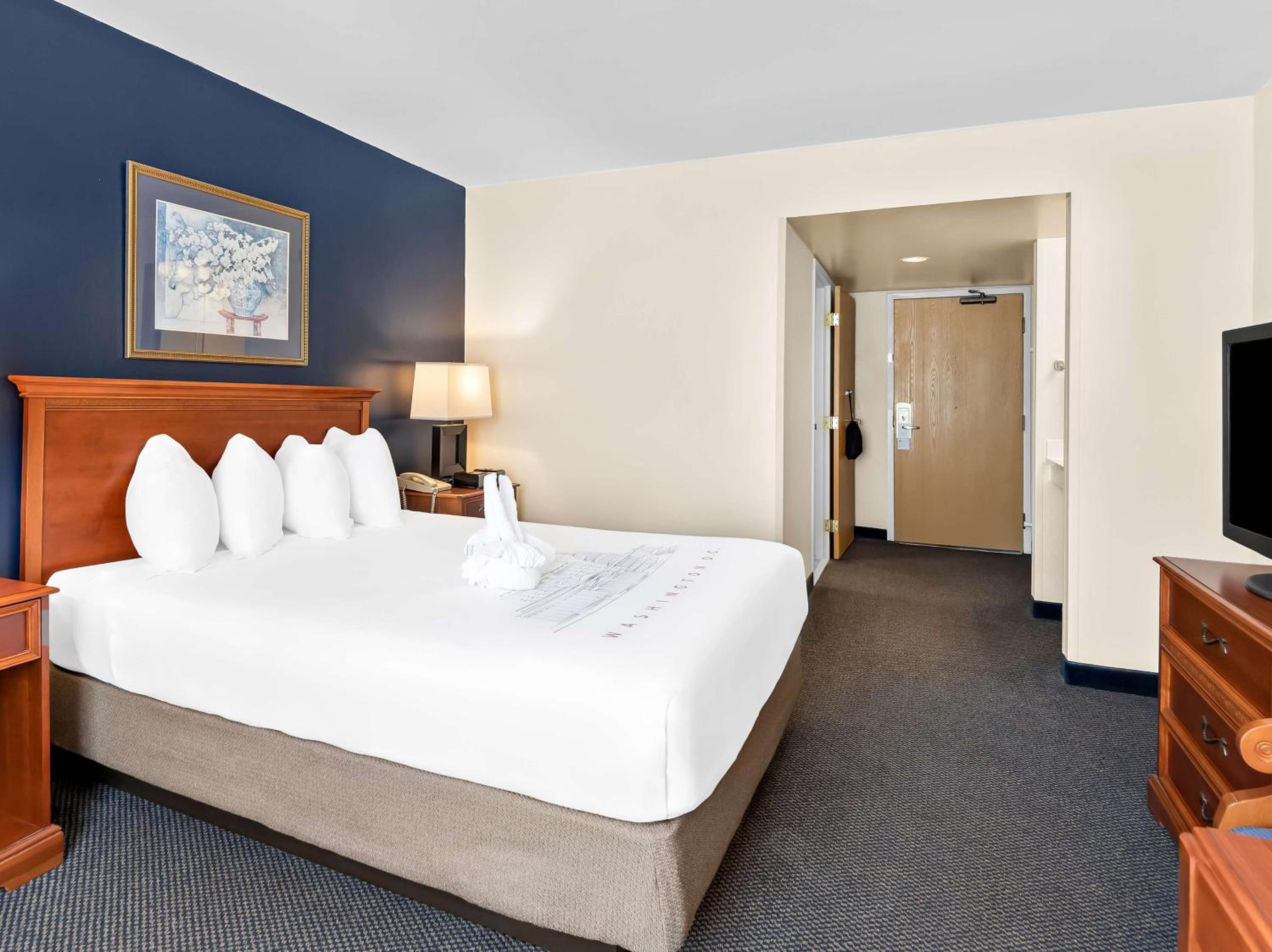 Executive Queen Room - Disability Access - Photo 2
