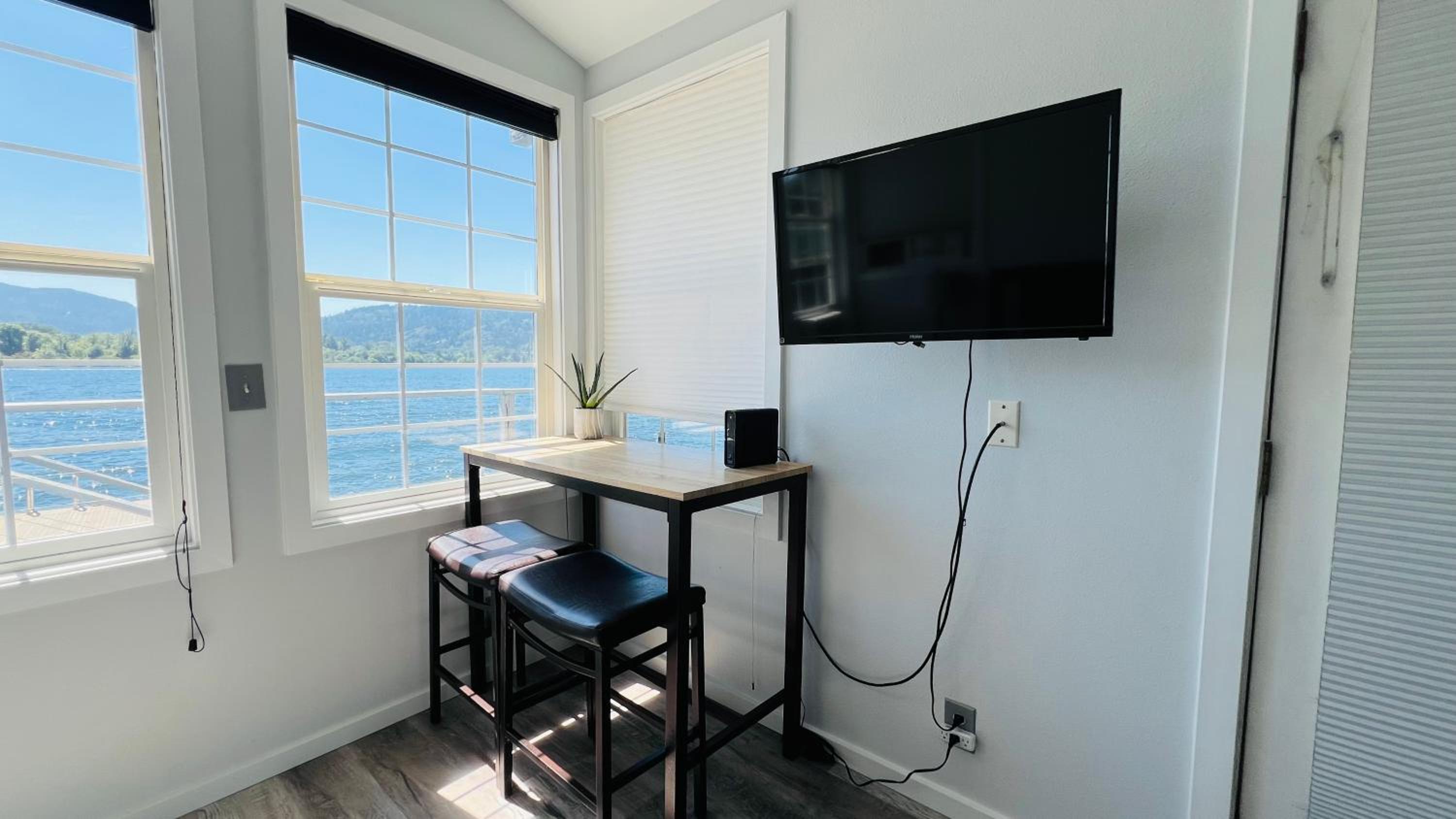 One-Bedroom House photo 2