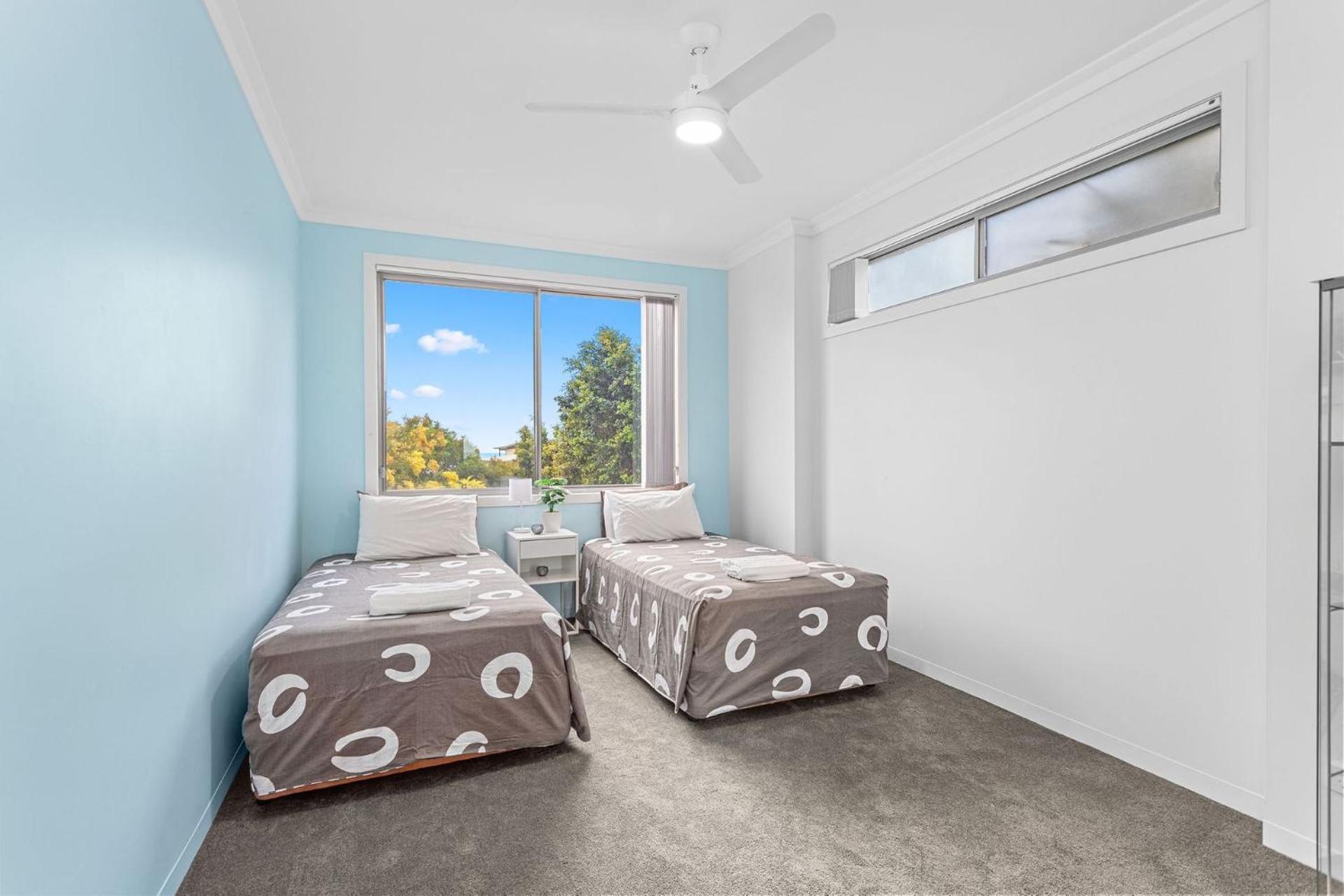 Four-Bedroom House photo 3