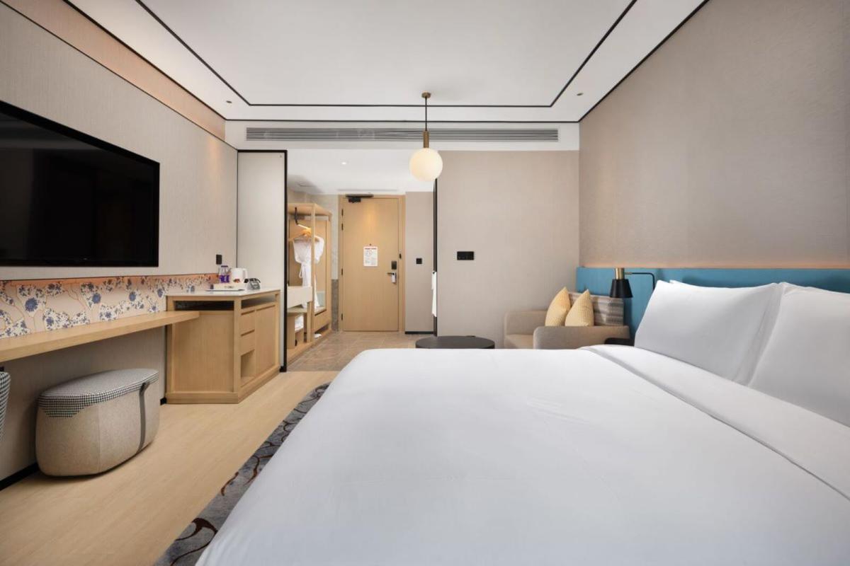 King Room with Mountain View photo 3