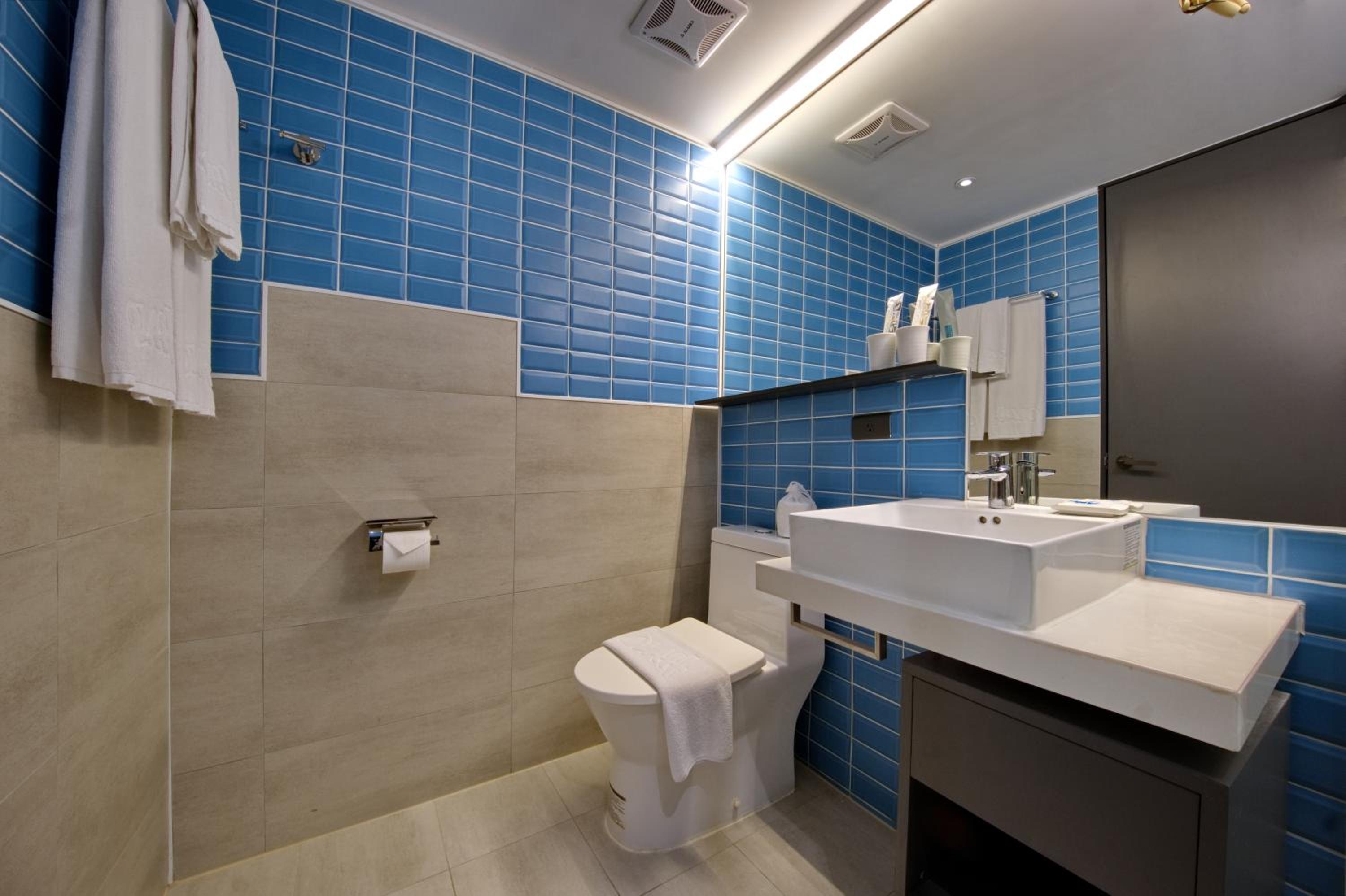 Double Room - Photo 6