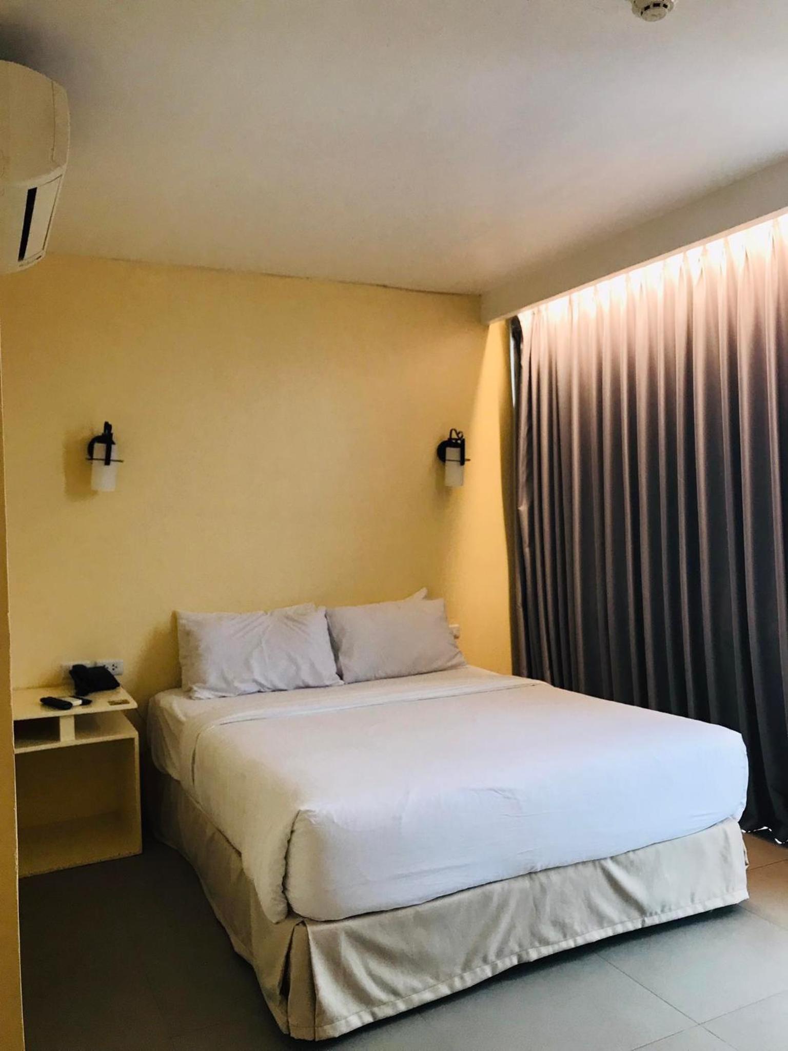Deluxe Room - Photo 4