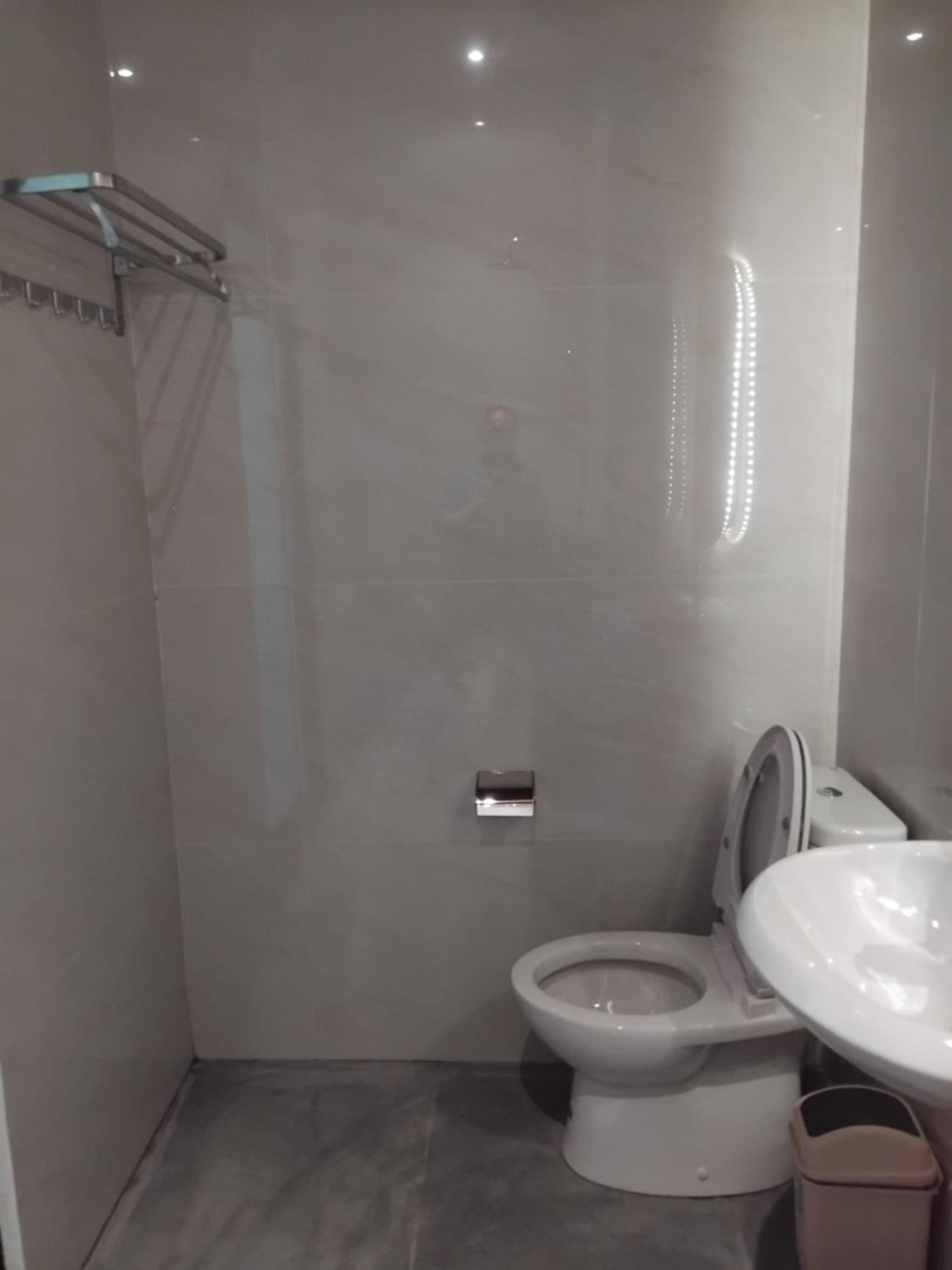 Deluxe Double Room - Photo 14