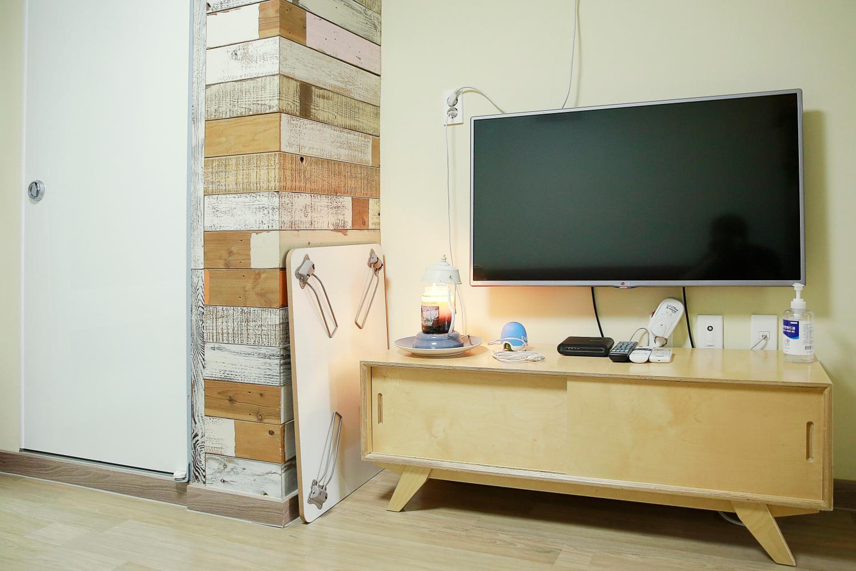 Double Room - Photo 16