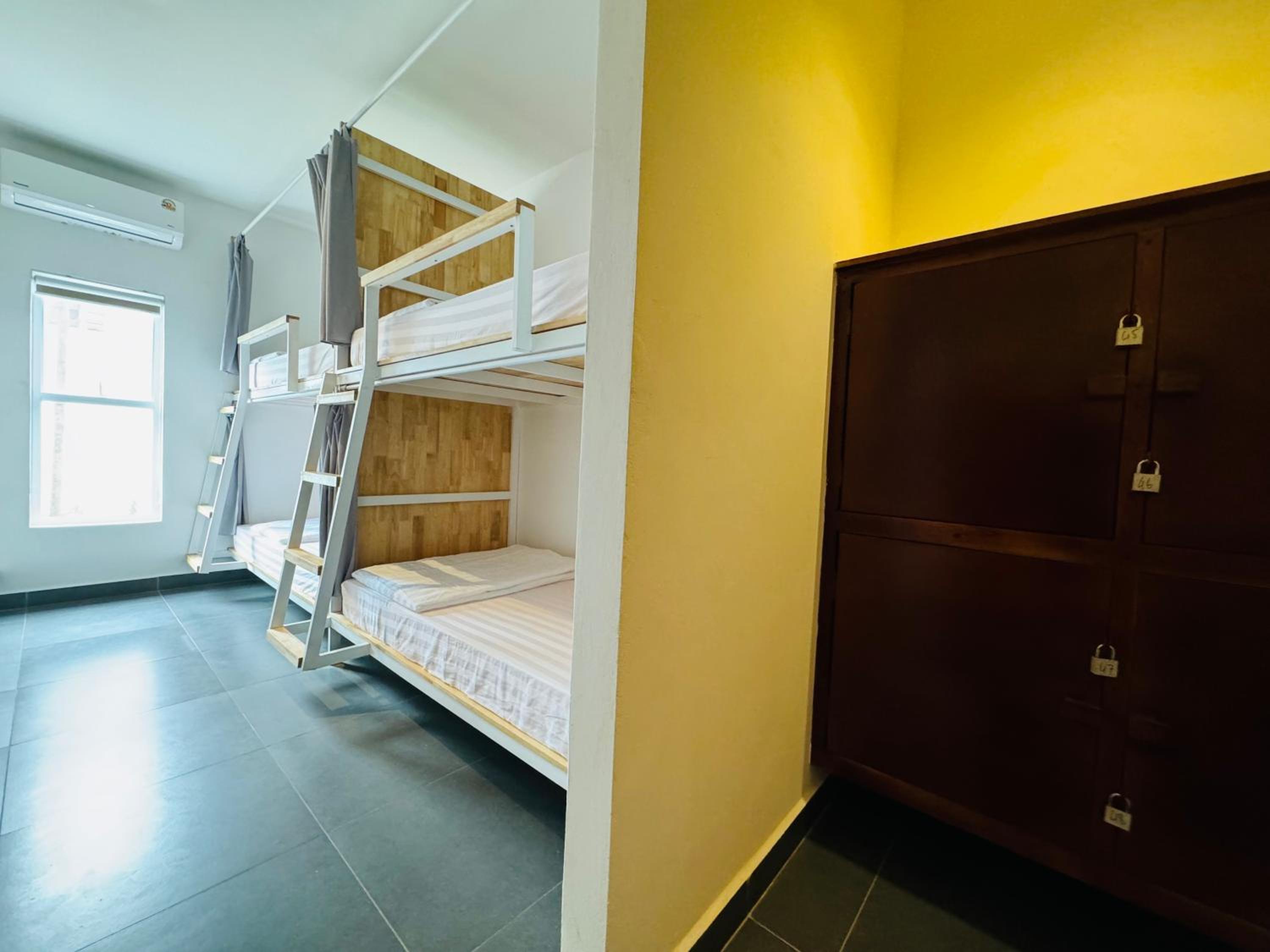 Bed in 8-Bed Mixed Dormitory Room photo 3