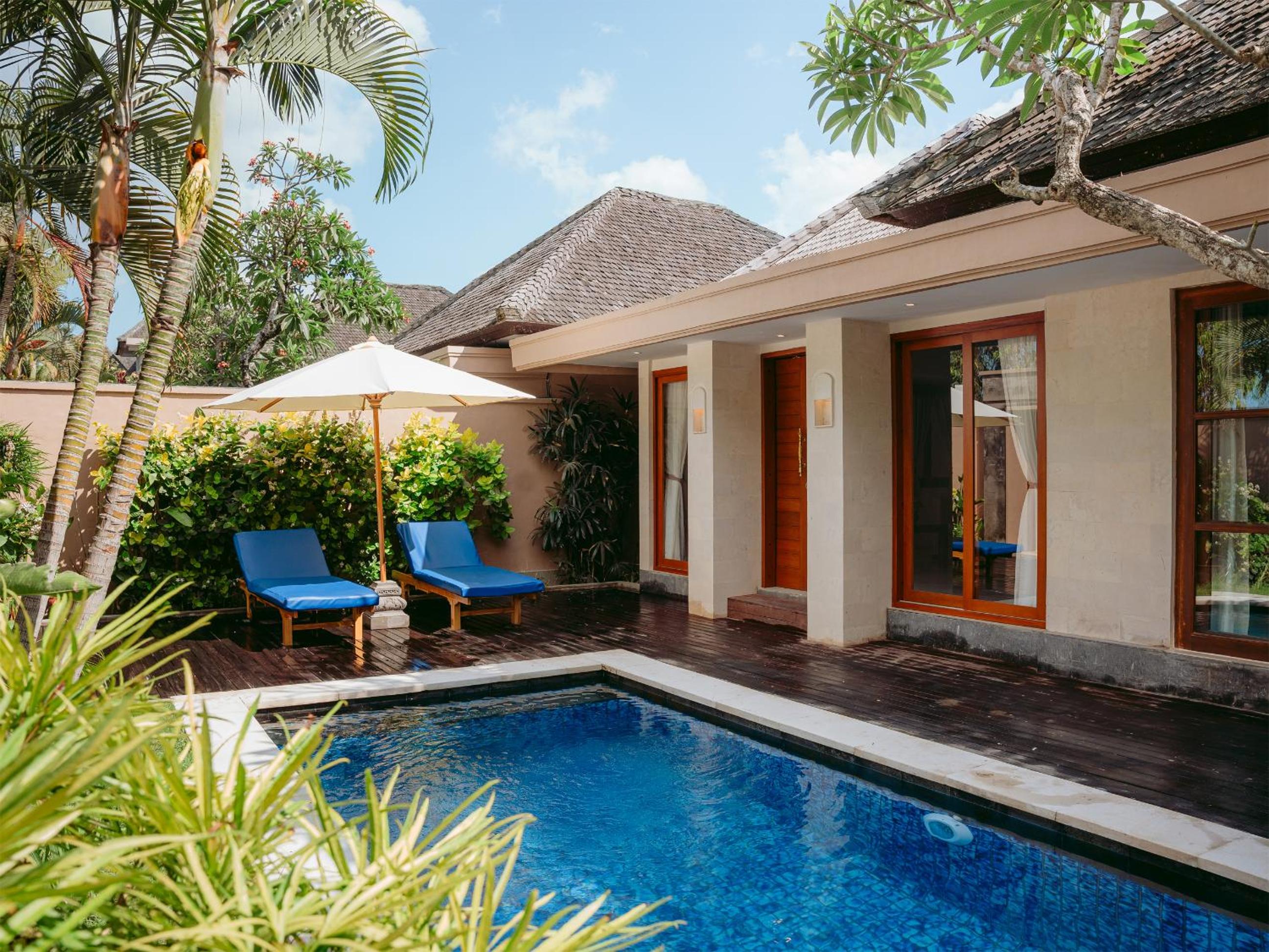 One Bedroom Pool Villa with Indoor Living Room - Photo 10