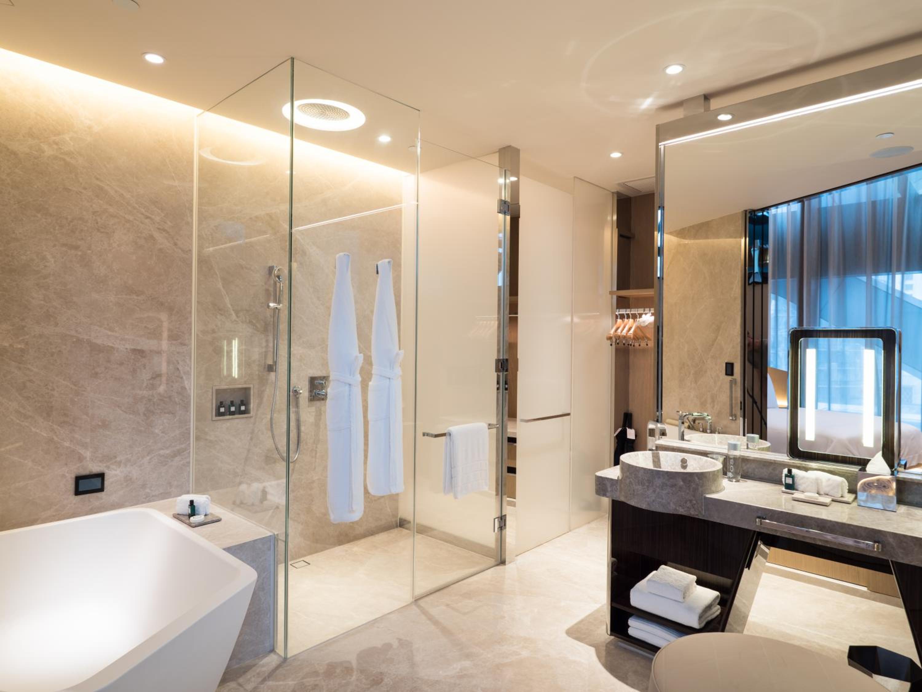 Morpheus - Premier King Room - Photo 1