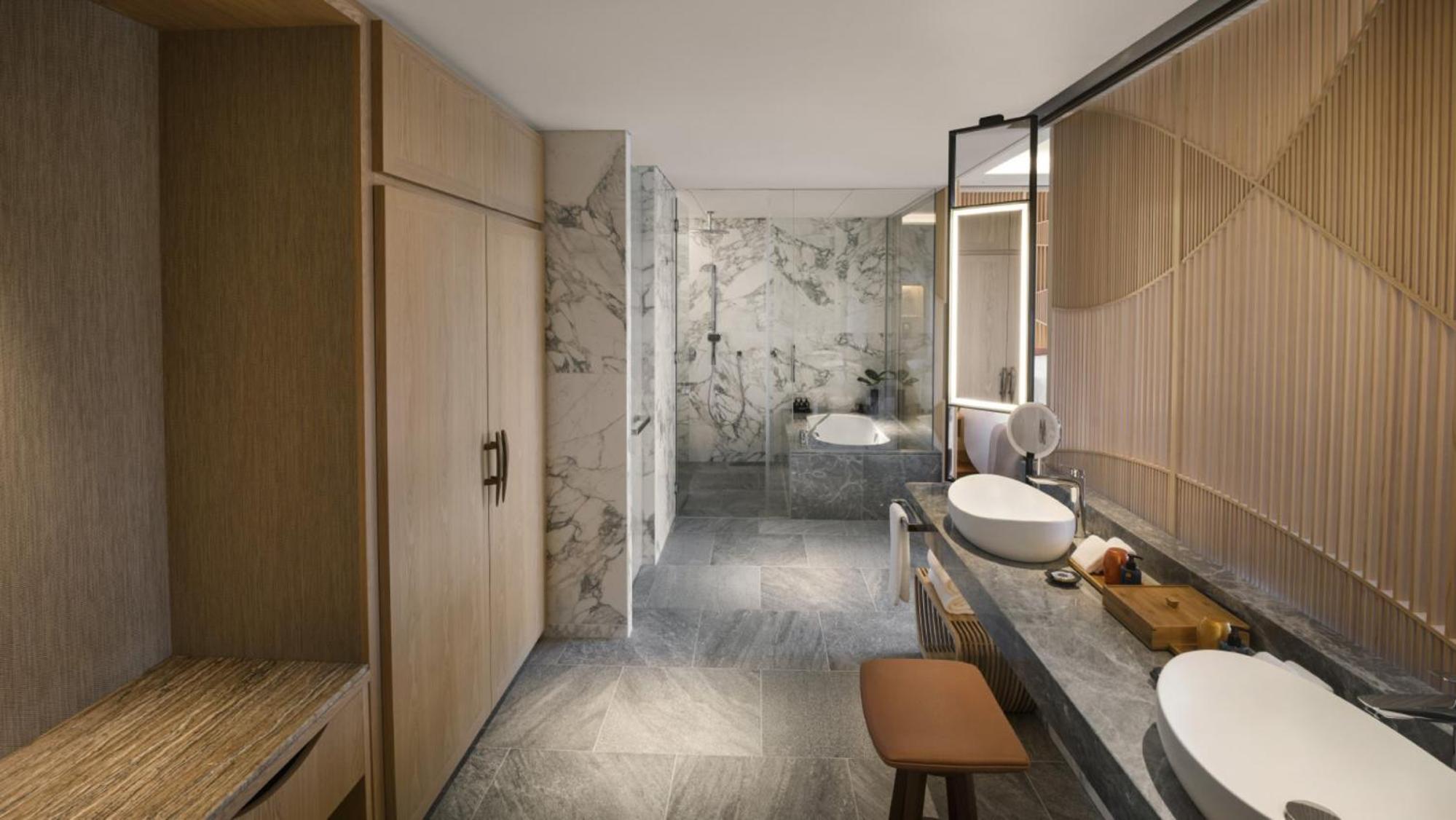 Suite - Photo 3