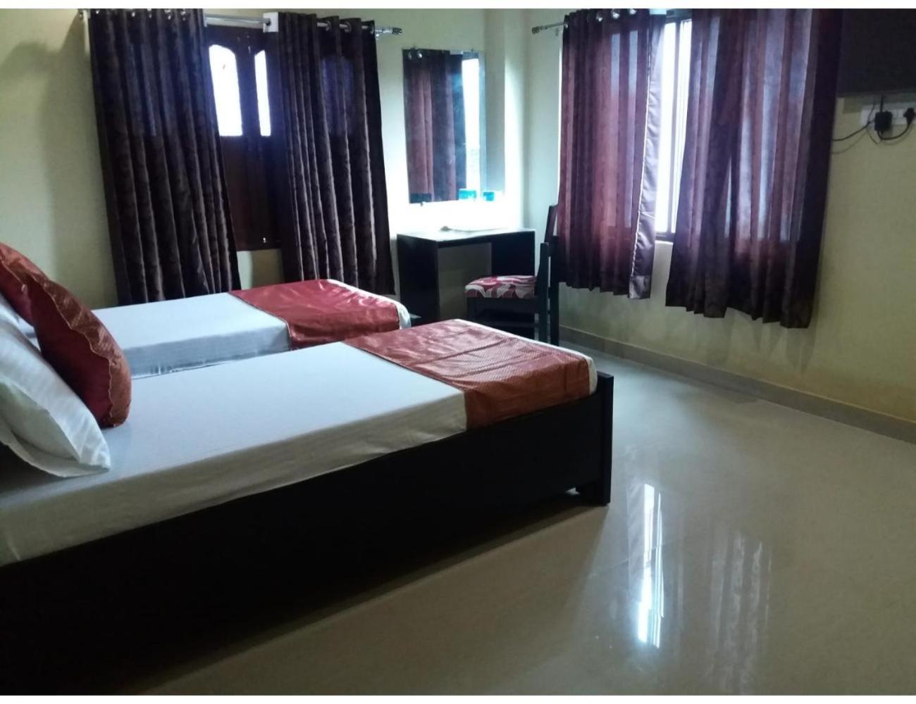 Deluxe Room - Photo 3