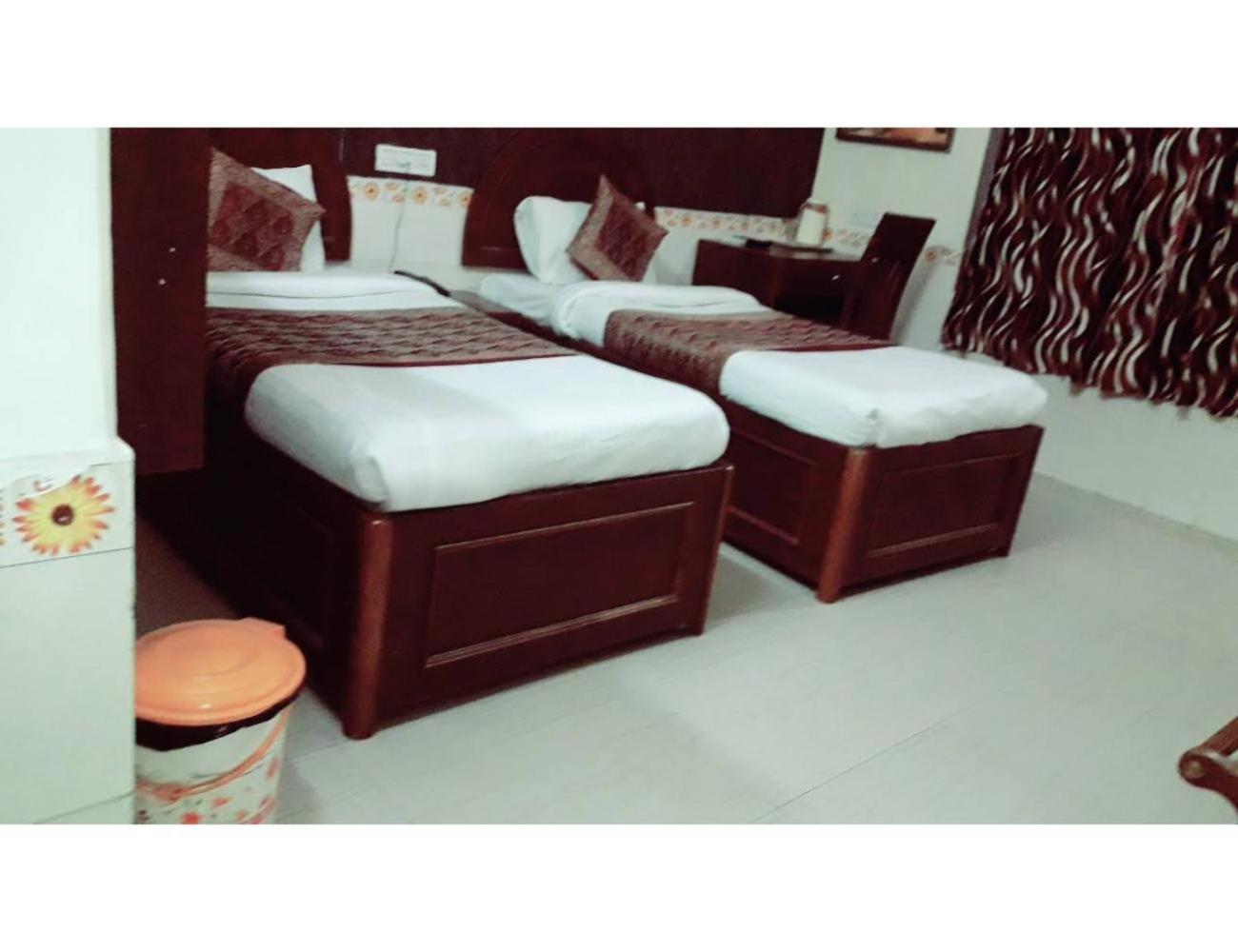 Deluxe Room - Photo 13