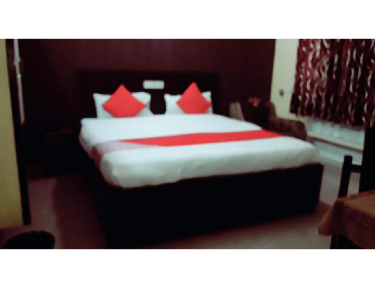 Deluxe Room - Photo 18