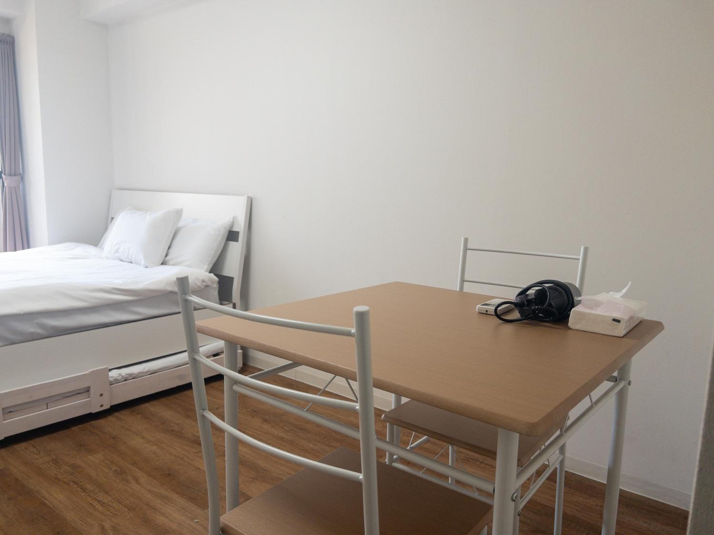 Standard Double Room With Shared Bathroom