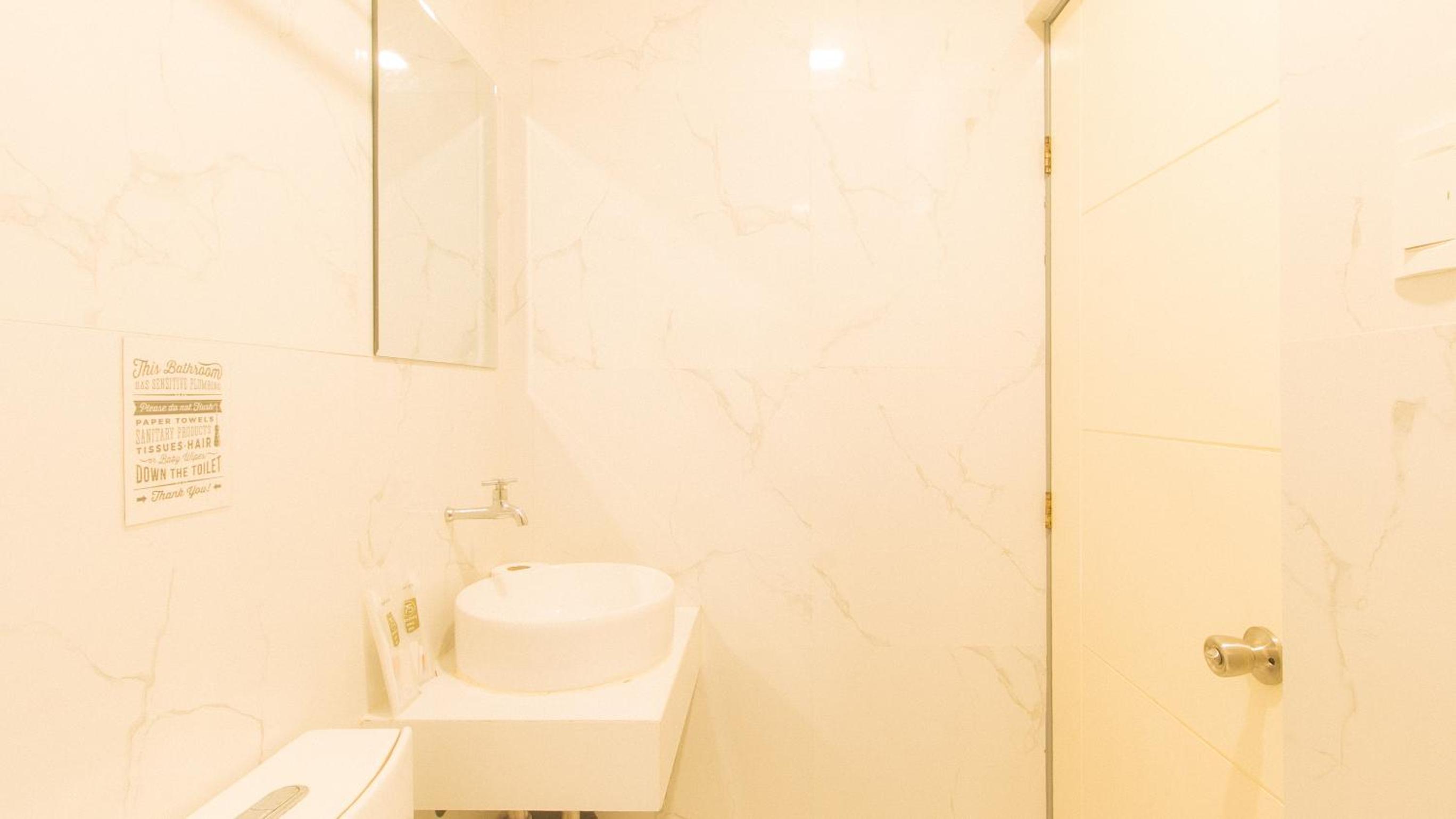 Deluxe Room - Photo 2