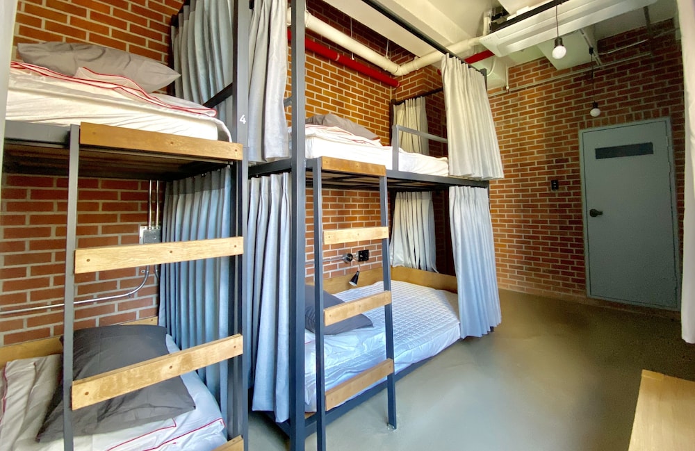 Deluxe Room - Photo 1