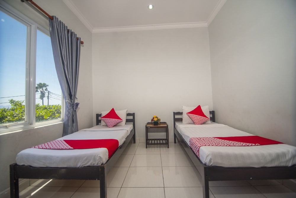 Deluxe Twin Room photo 2