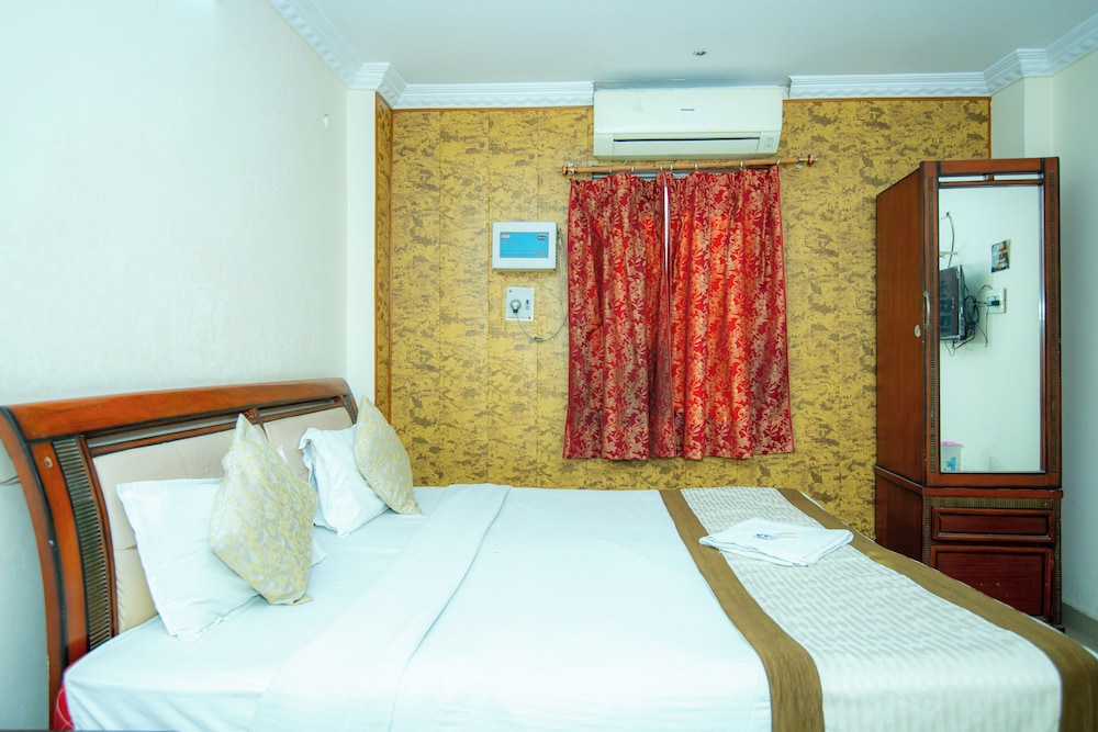 Elite Room, City View