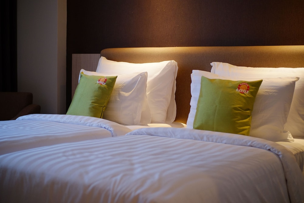 Deluxe Room - Photo 3