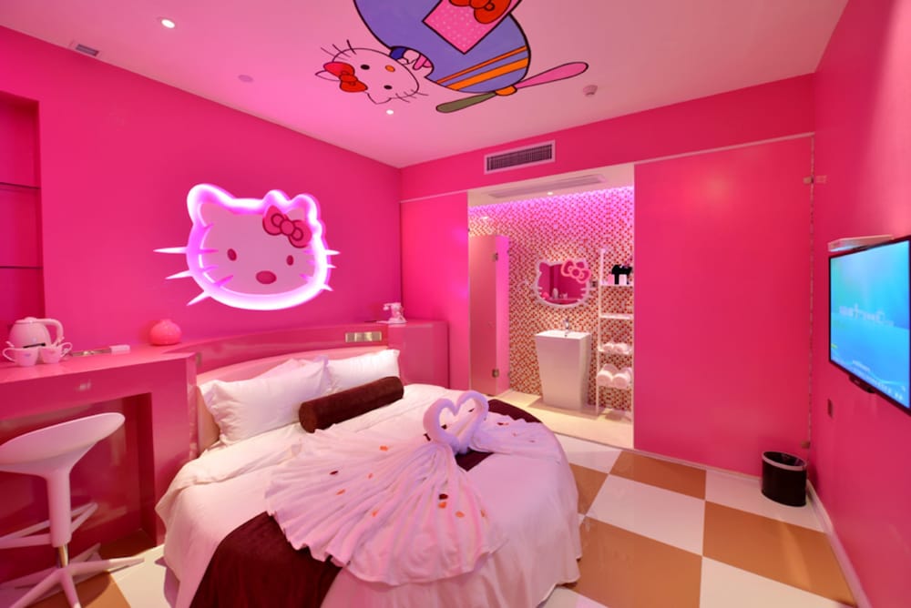 Classic Double Room with Round Bed photo 3