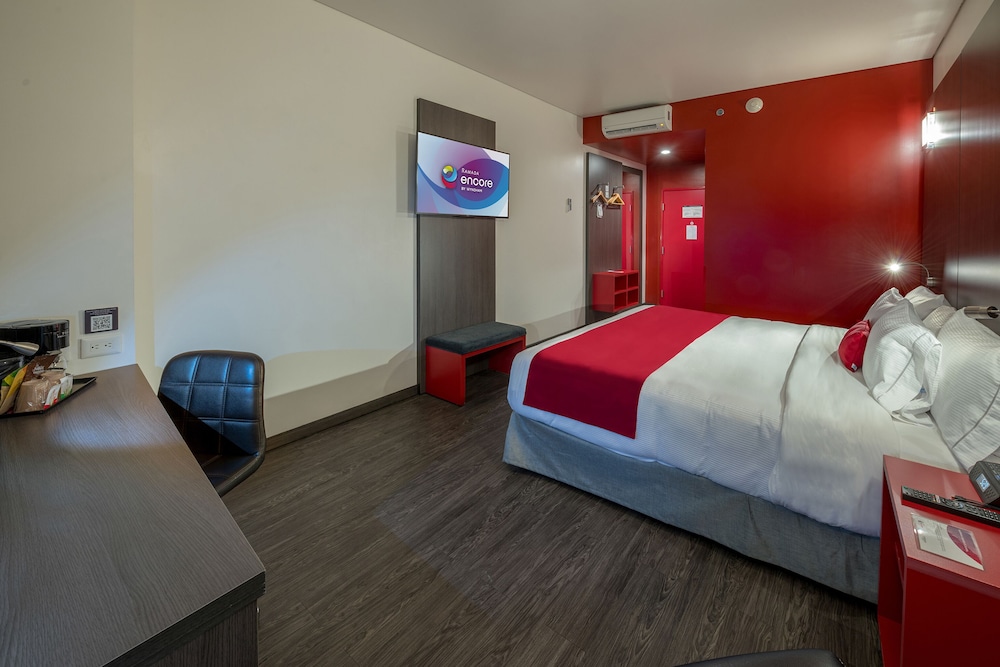 Room, 1 Queen Bed, Non Smoking - Photo 4