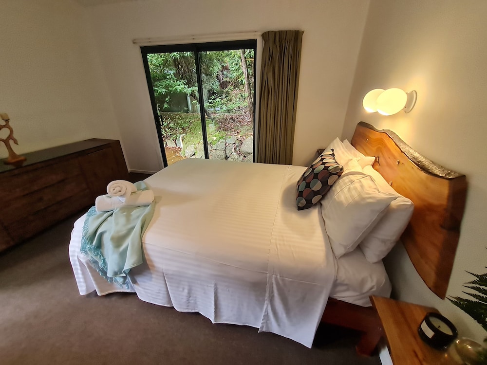 Standard Studio, Mountain View, Mountainside - Photo 1