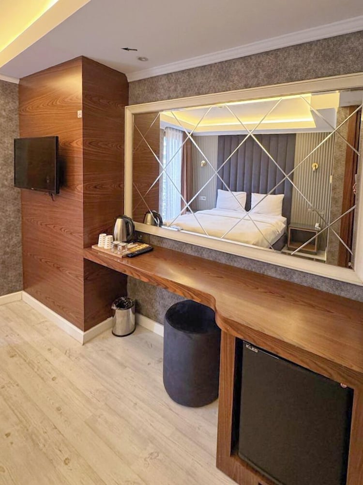 Economy Double Room photo 3